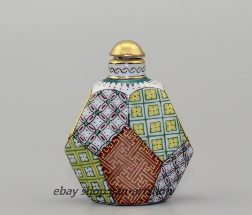 Good China Porcelain Hand Painted Depict Gold Famille Rose Geometry Snuff Bottle