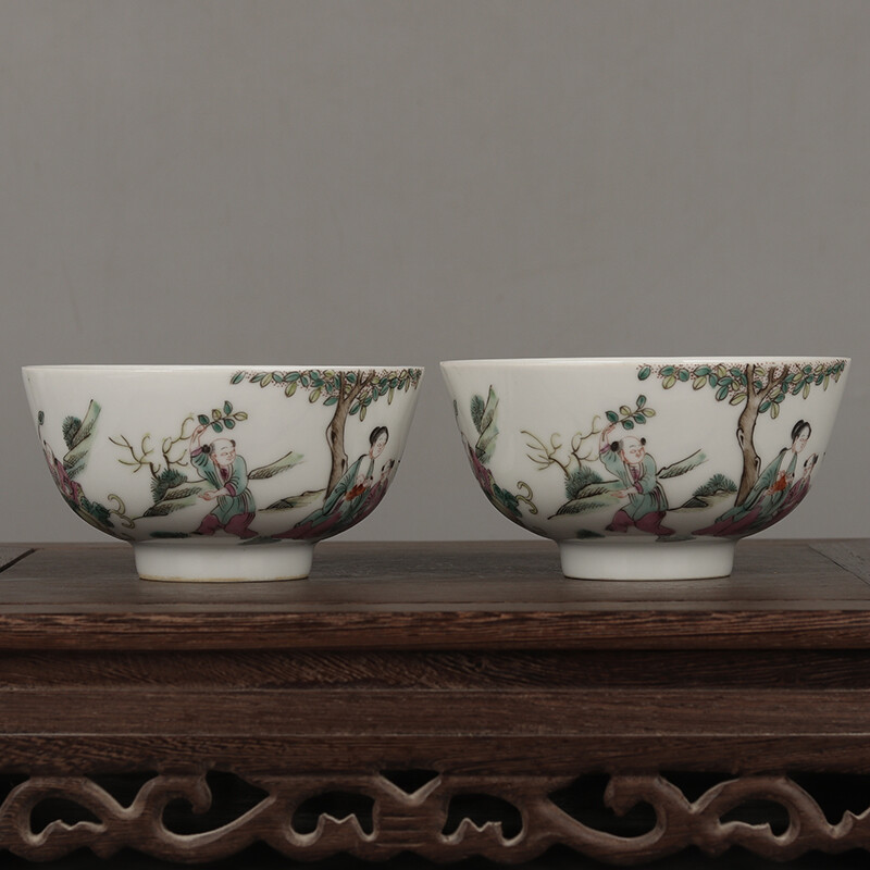 4.5″ China Famille Rose Porcelain Hand Painting Ancient Figure Stories Bowl Pair