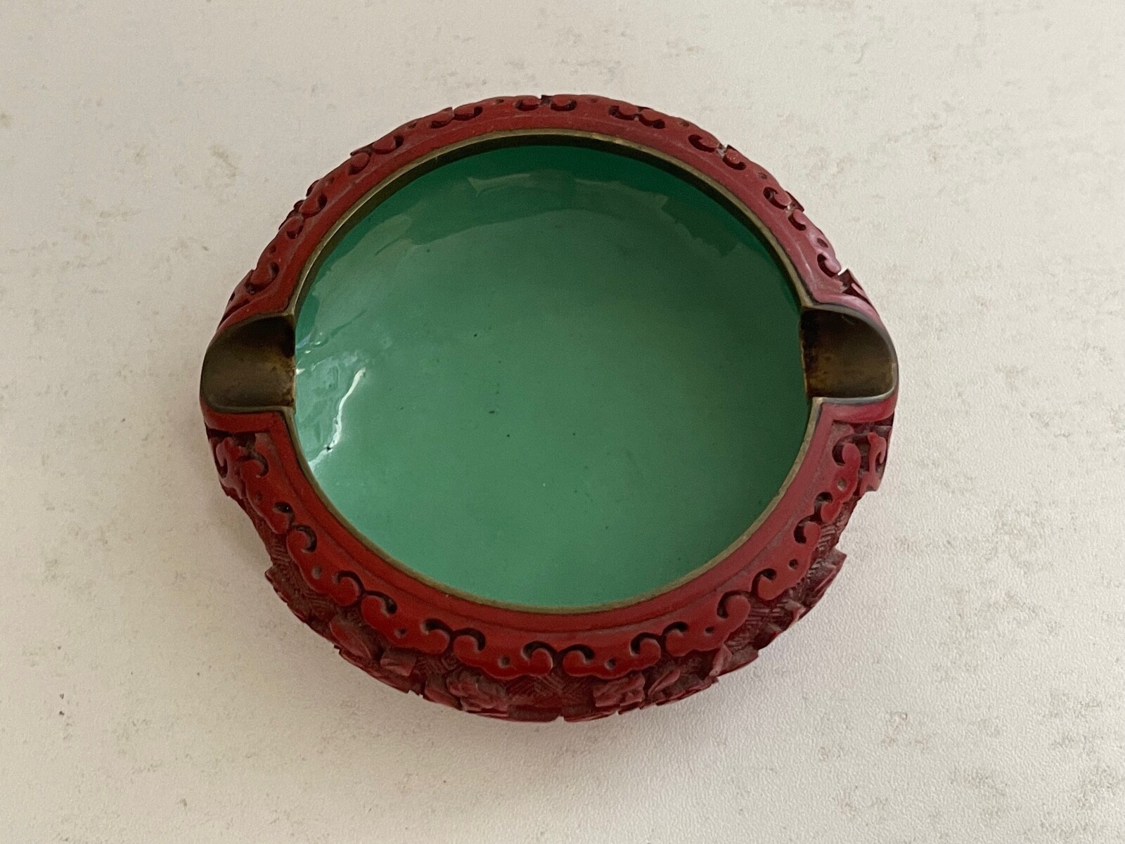 Vintage Chinese Cinnabar & Cloisonne Ashtray w/ Floral Decoration