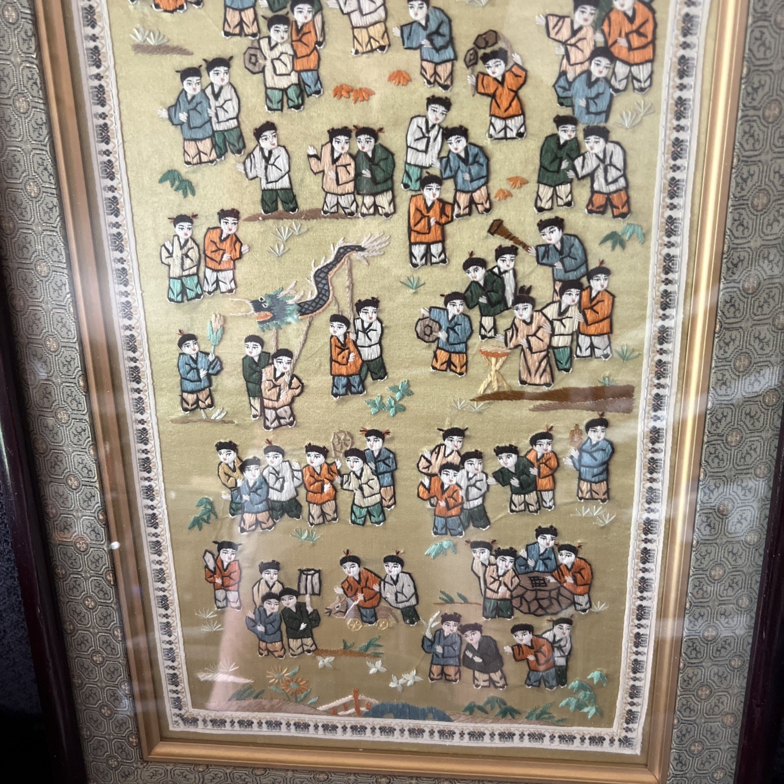 Chinese 100%Hand embroidered Peking Embroidery Art: Party painting screen