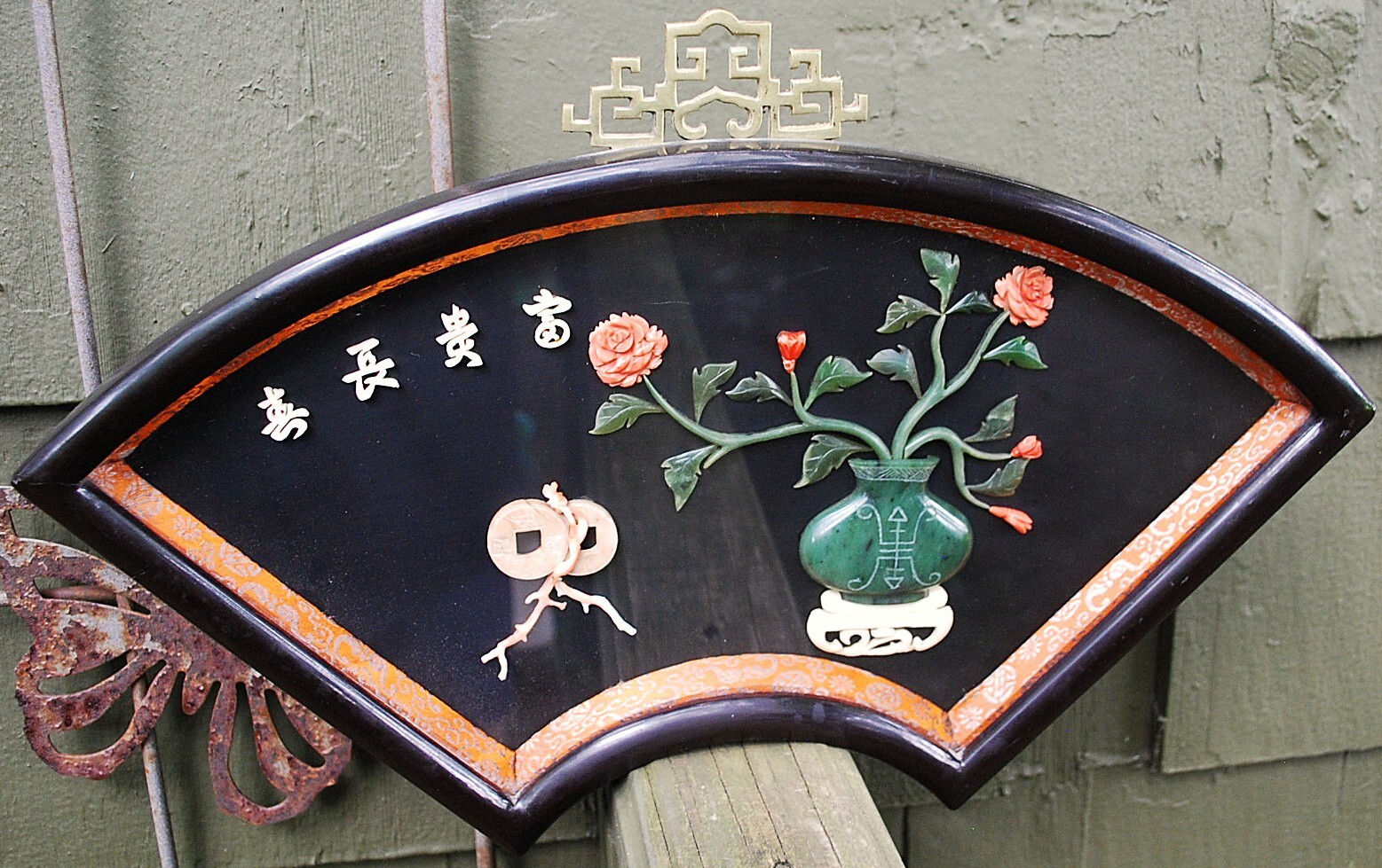 Vtg 17″ Chinese JADE & CORAL Wall Art Flowers/Vase FAN SHADOW BOX FRAME W Glass
