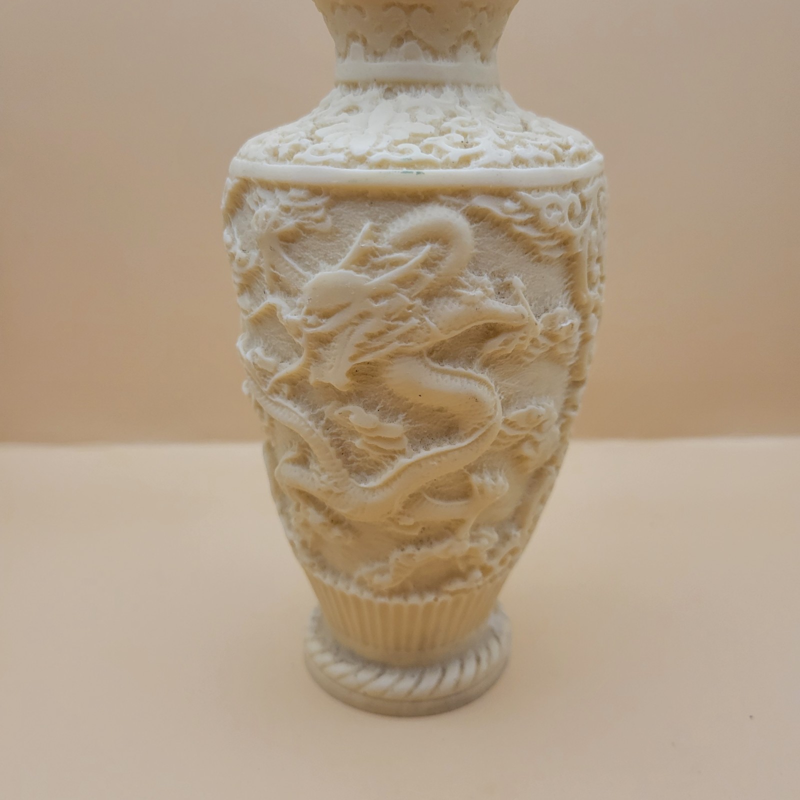 Norleans DRAGONS vintage carved resin vase 6.5″ Chinese Small