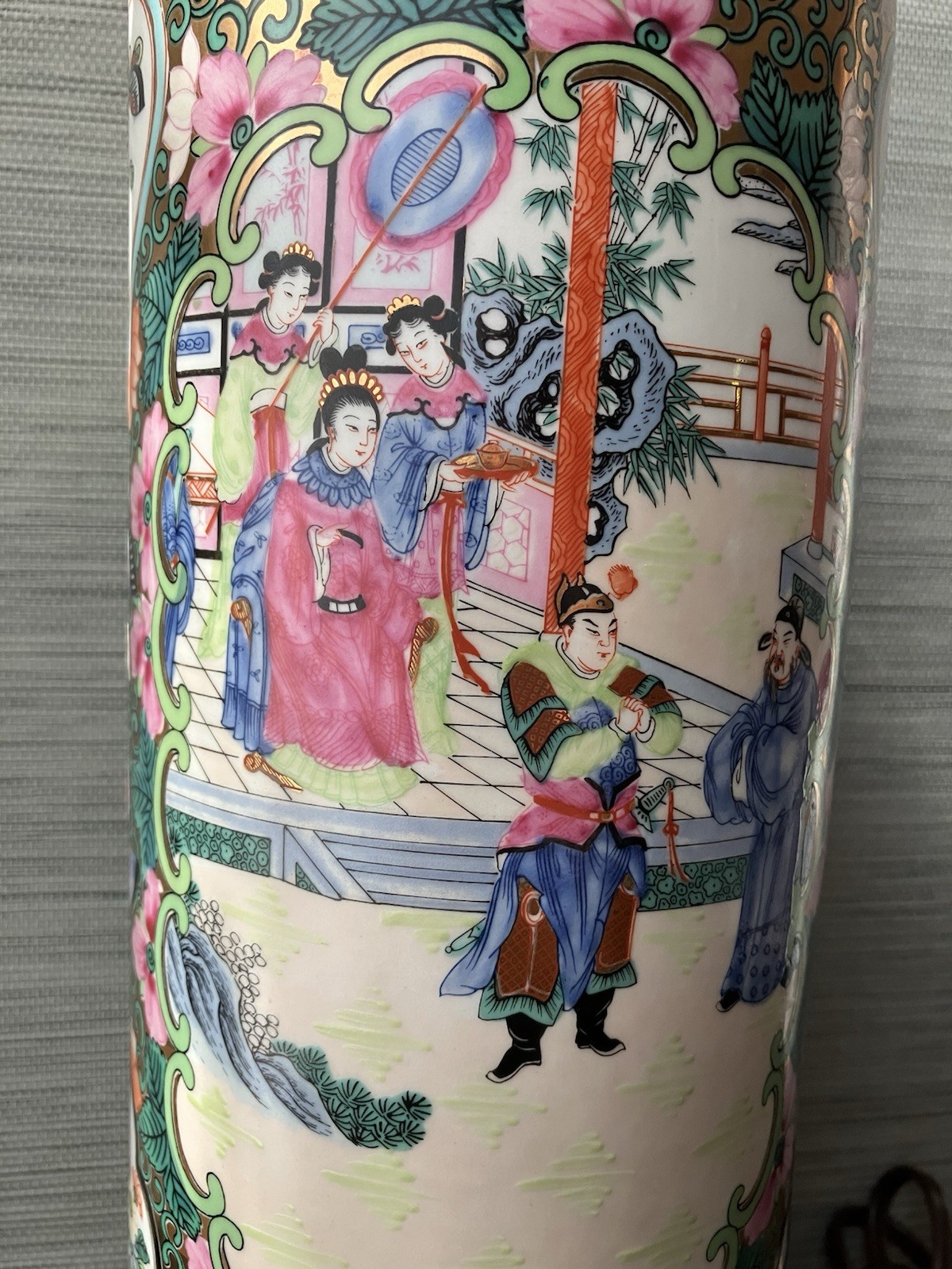 Vintage Chinese Porcelain Figural Famille Rose Cylinder Vase Lamp, Working