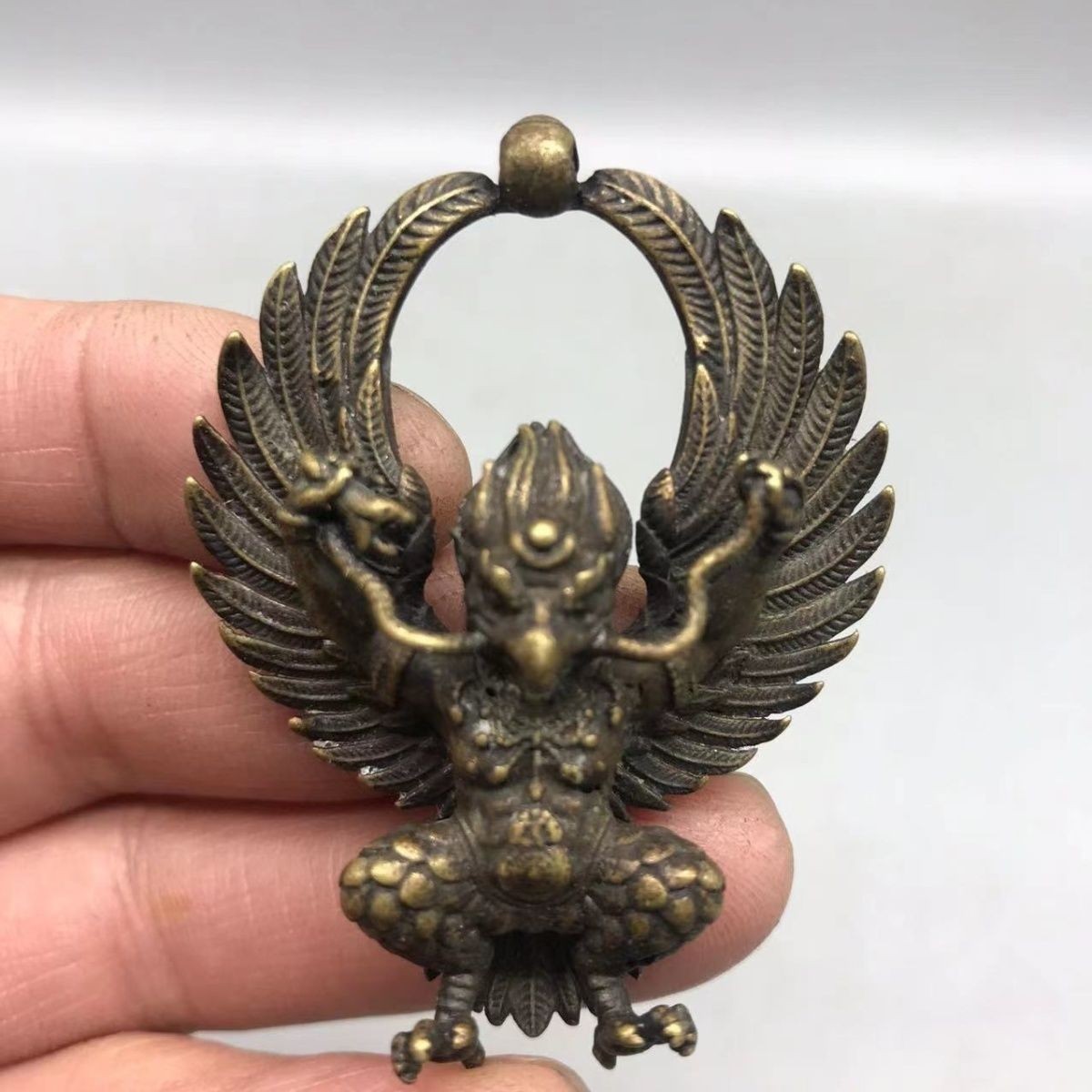 Tibetan Yellow Lima Copper Winged Bird God Snake Amulet Mala Jewelry Charm