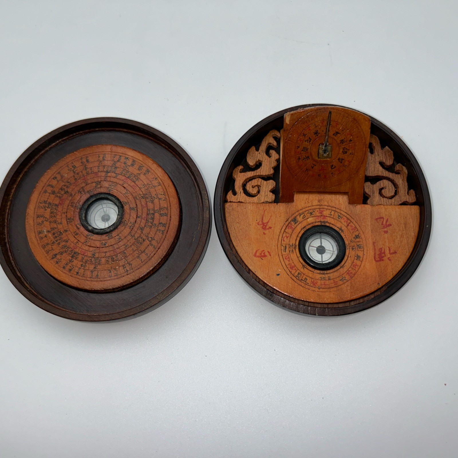 Vintage Chinese Pocket Sundial Geomantic Compass Diptych Wooden Case Feng Shui