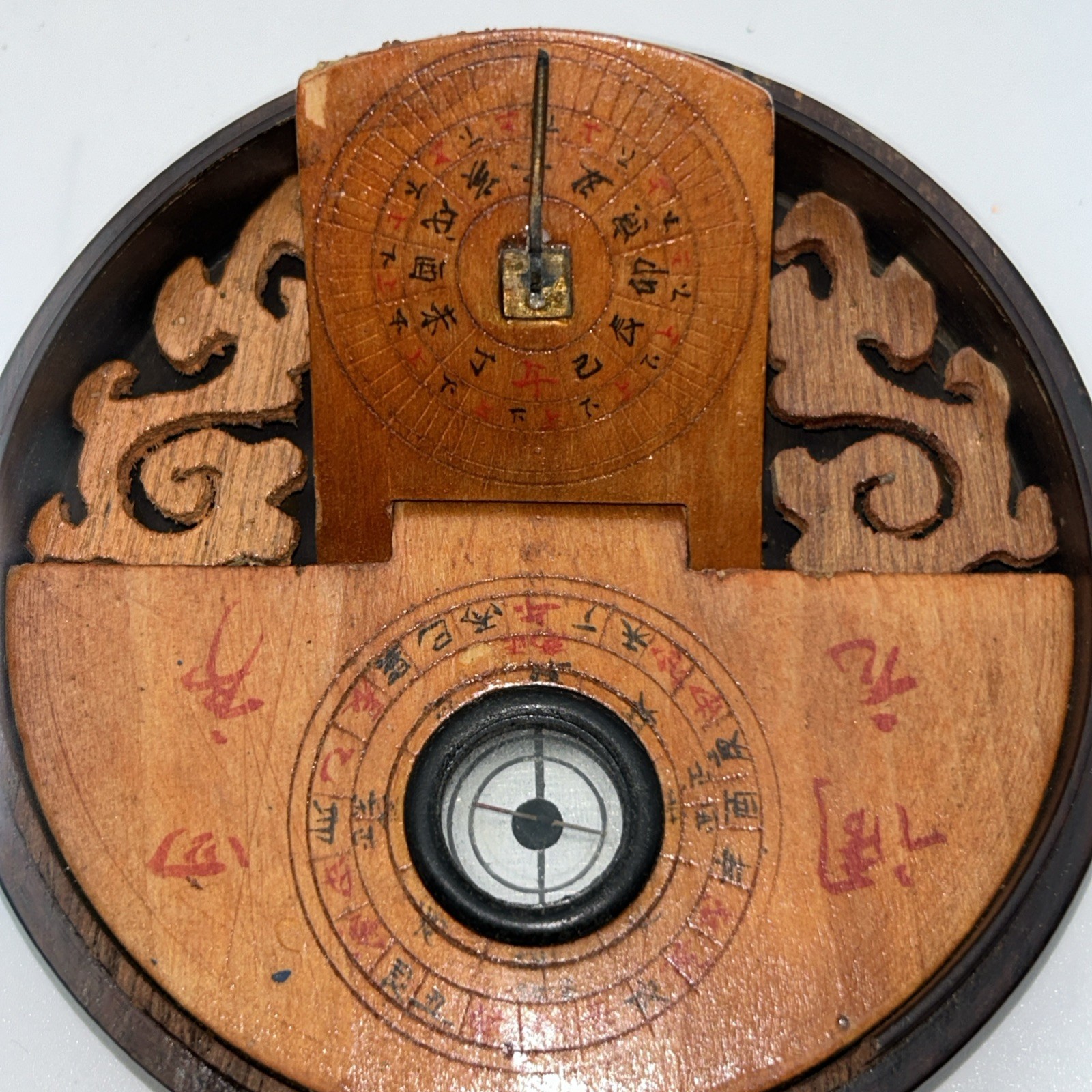Vintage Chinese Pocket Sundial Geomantic Compass Diptych Wooden Case Feng Shui