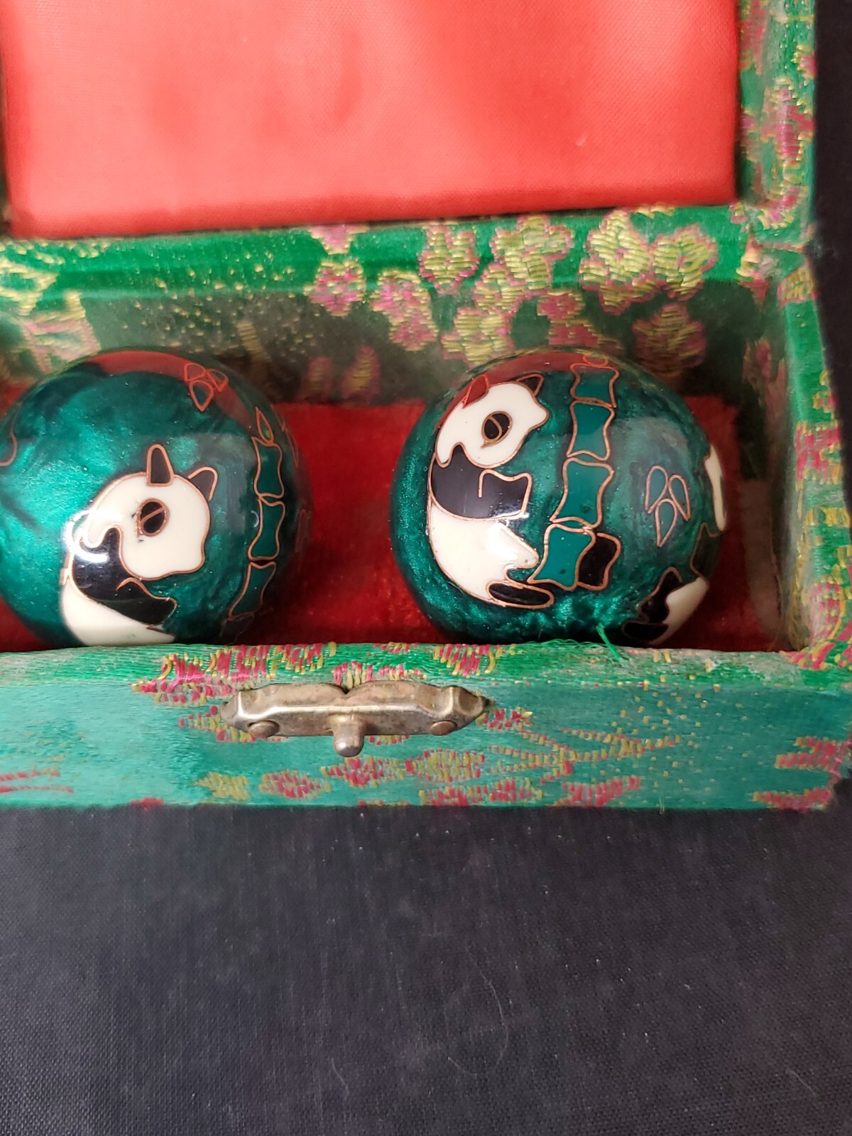 Chinese Harmony Balls Exercise HAND Therapy MEDITATION Metal Chiming Panda Bears