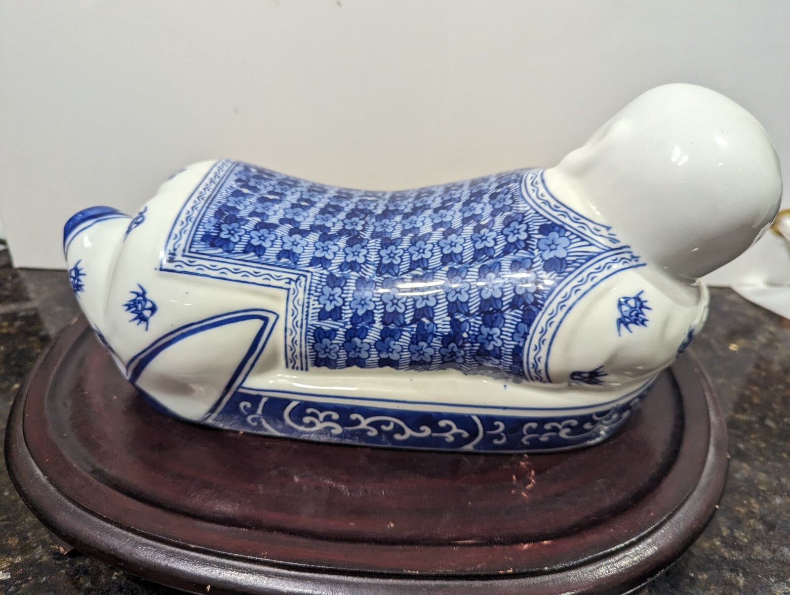 Reproduction Asian Ceramic Opium Pillow Chinoiserie Buddha Home Decor with Stand