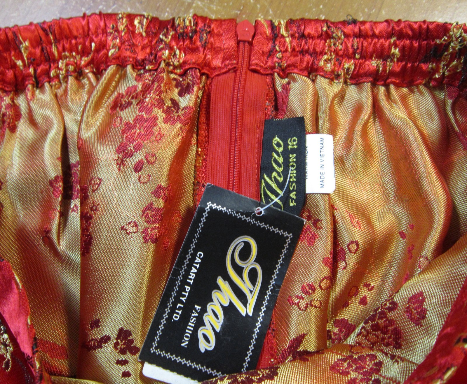 Vintage HOLIDAY Asian Style Chinese 2 pc LONG Slit SKIRT & TOP Thao Fashions NWT