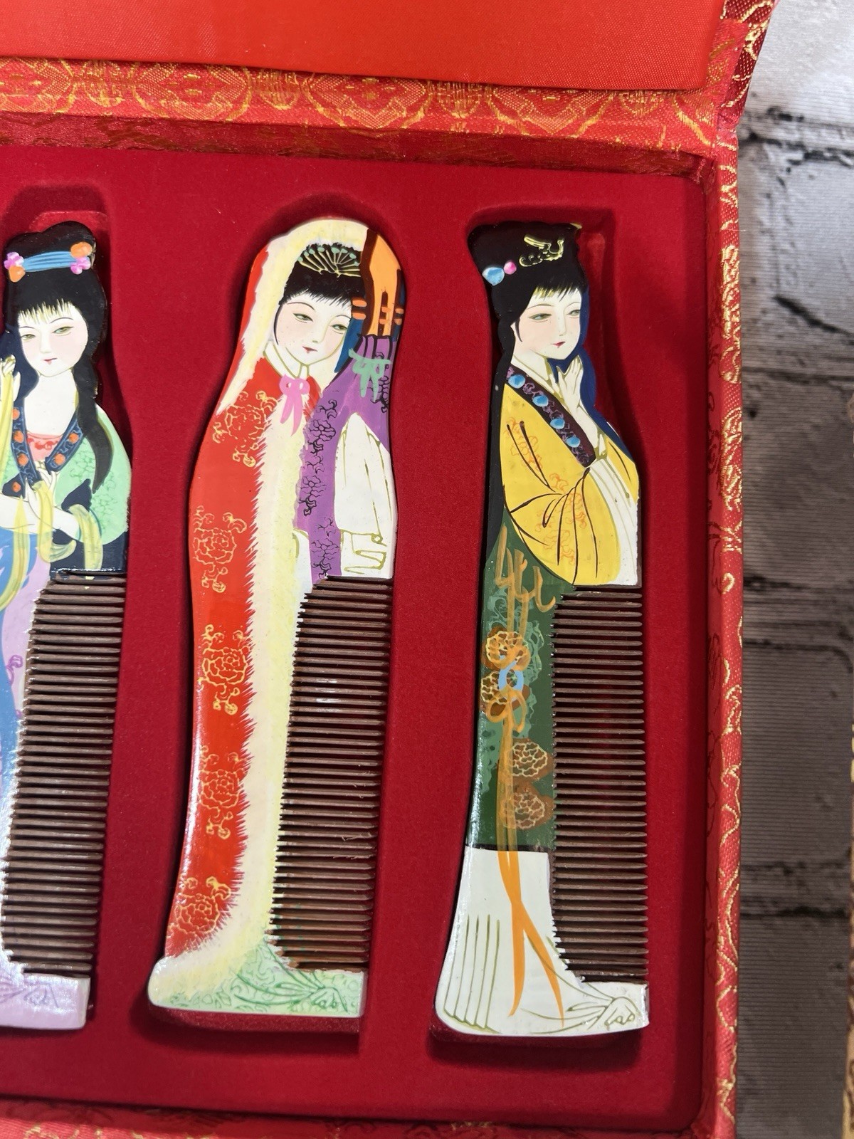 Chinese Cultural Gift Set Lot Scroll Art Traditional Combs Keychains Boxed