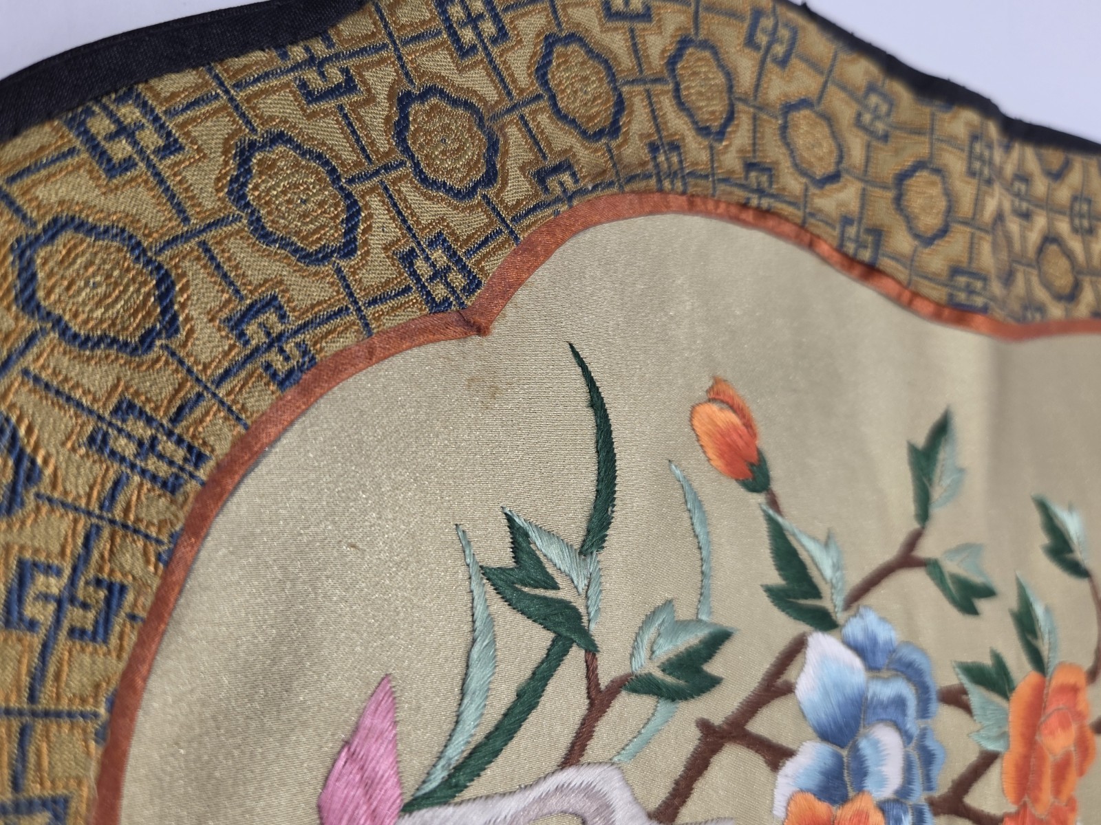 Vtg Chinese Silk Mats & Runner Embroidered Butterfly Flower Asian Table Decor