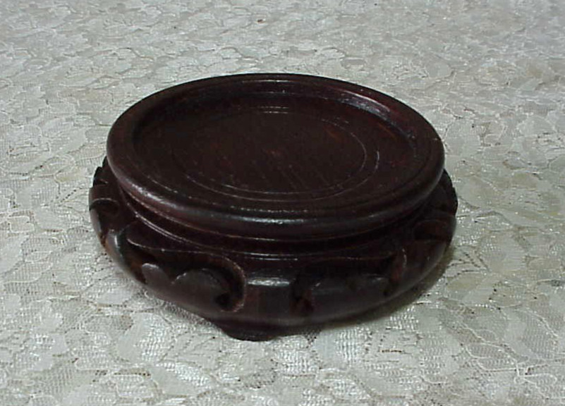 Vintage Chinese Carved Wood Vase Stand Display Urn 4″ Outer Diameter