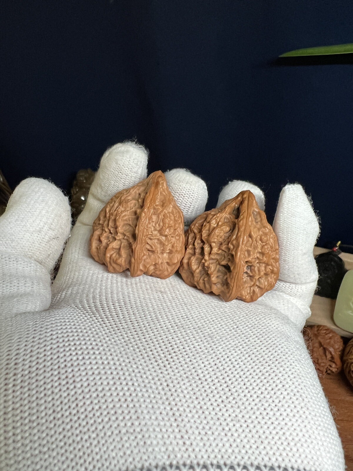 Pair of Match Chinese Health Walnut 39×36×39mm 精配文玩核桃～银边虎头狮子头