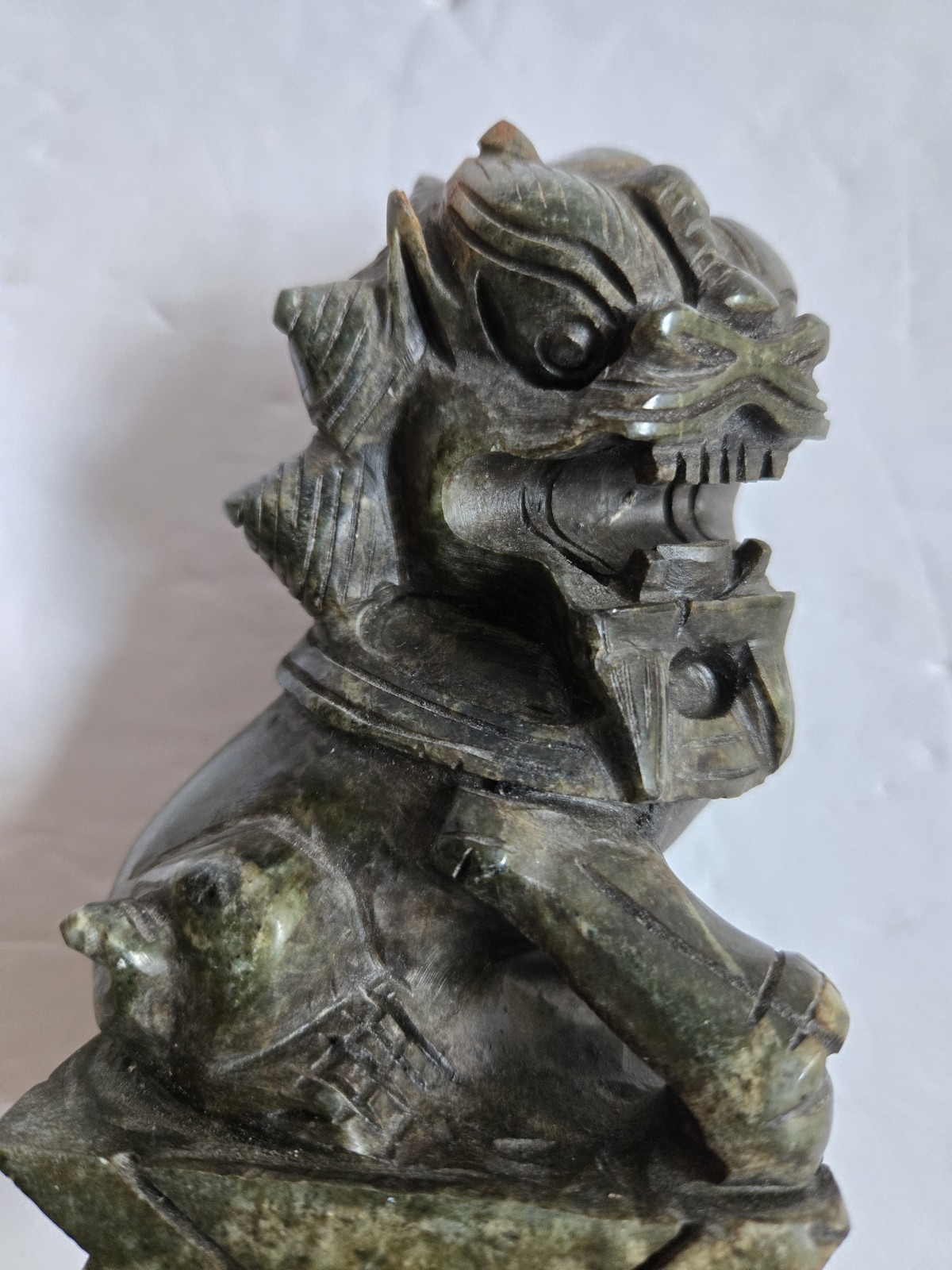 Vintage Hand Carved Jade Foo Dog Foo Lion Sculpture Feng Shui Lucky Protection