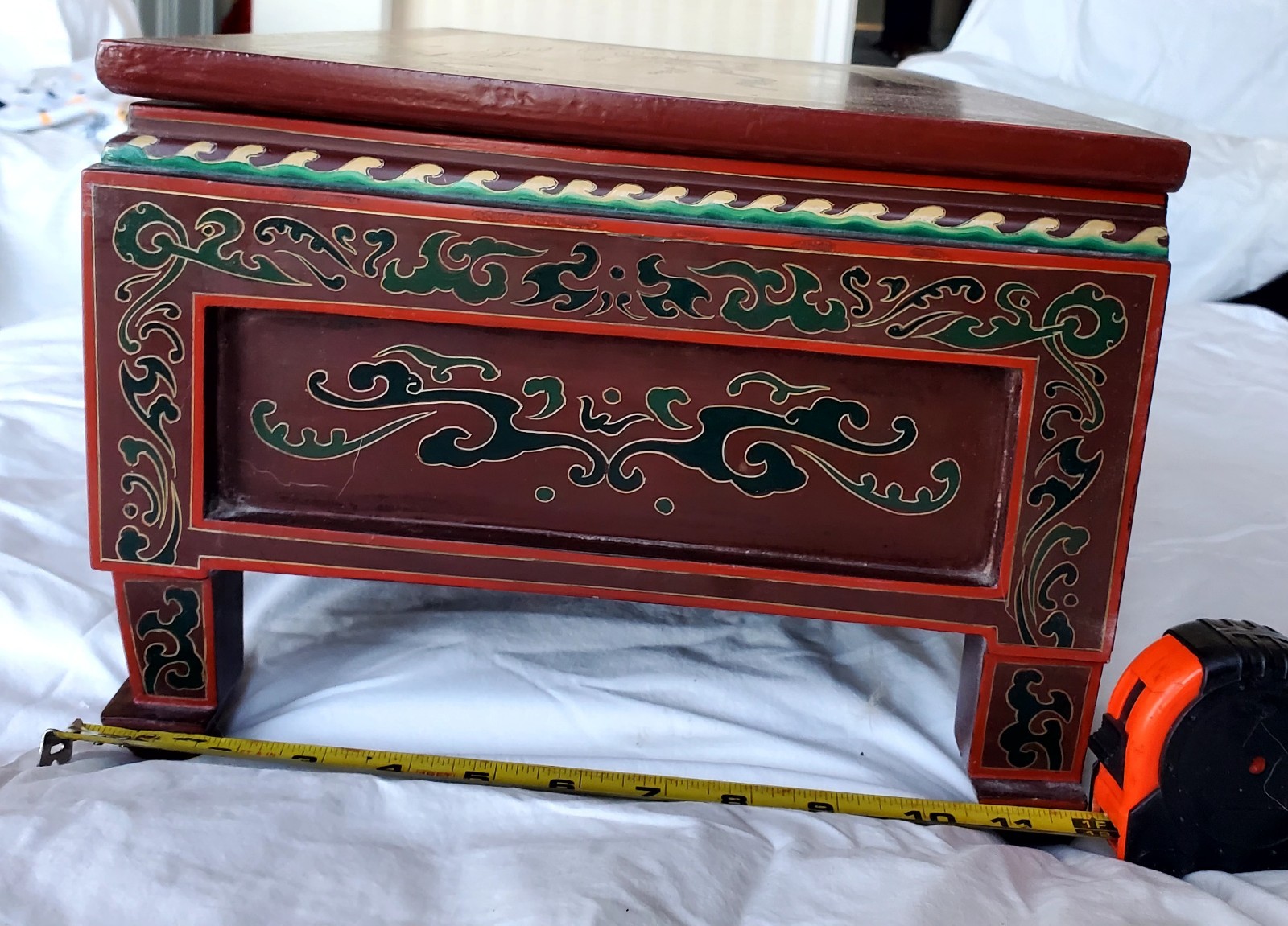 Vintage Chinese lap desk- brown in excellent condition