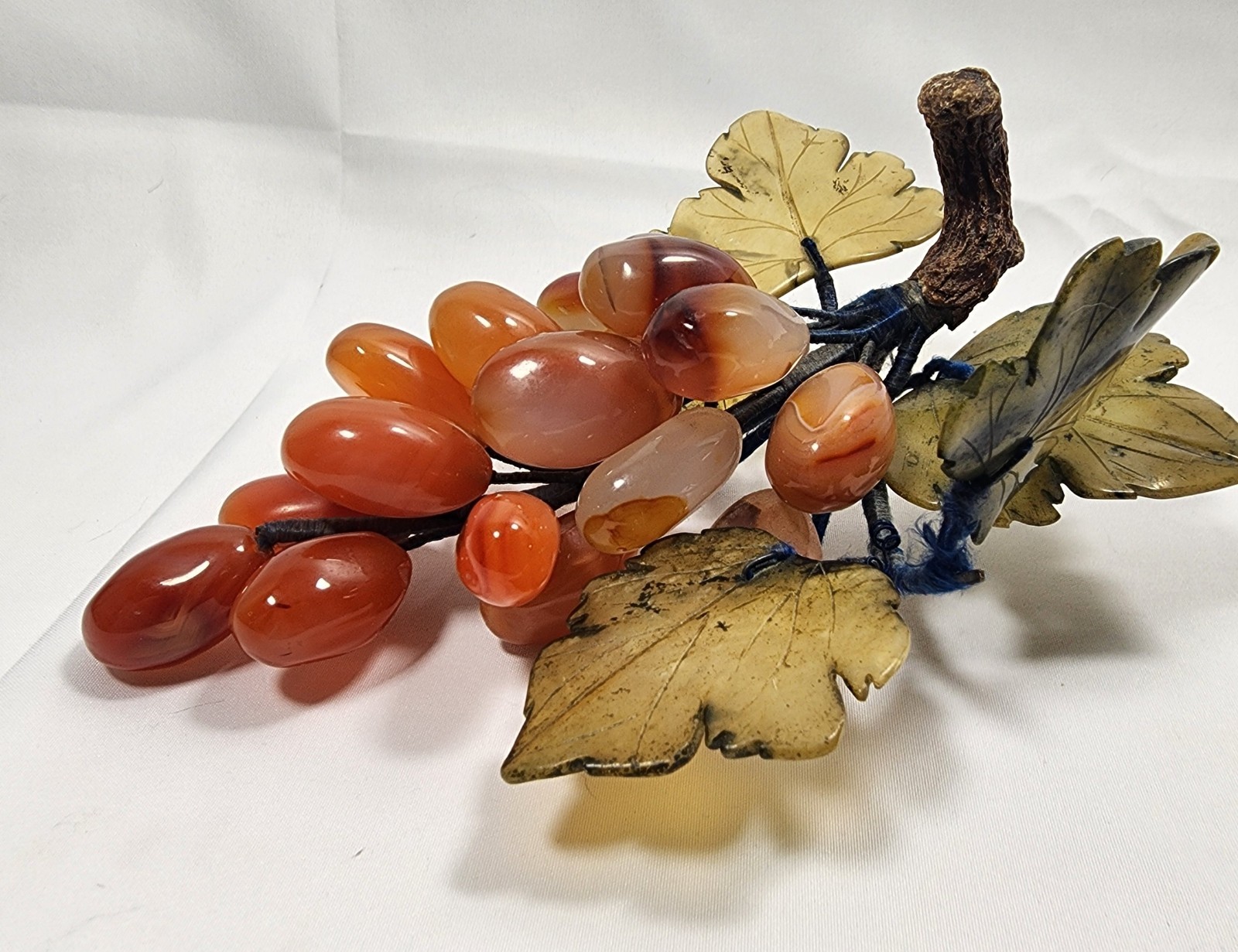 Vintage 1960’s Chinese Jade and Carnelian Grape Sculpture Beautiful Color