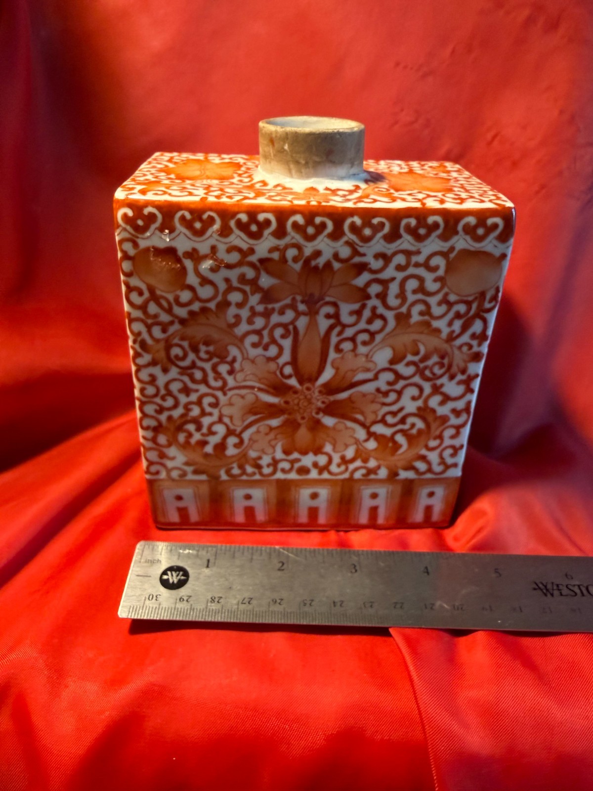 Chinese Old Porcelain Vase