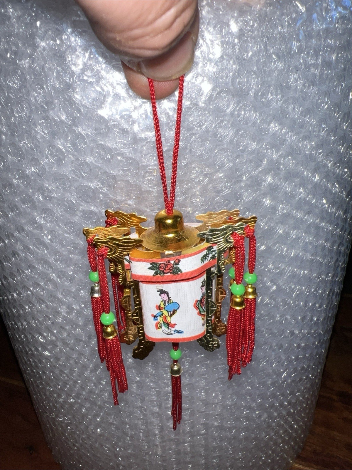 VINTAGE CHINESE PALACE LANTERN SMALL 2″x2″ ORNAMENT MADE IN TAIWAN