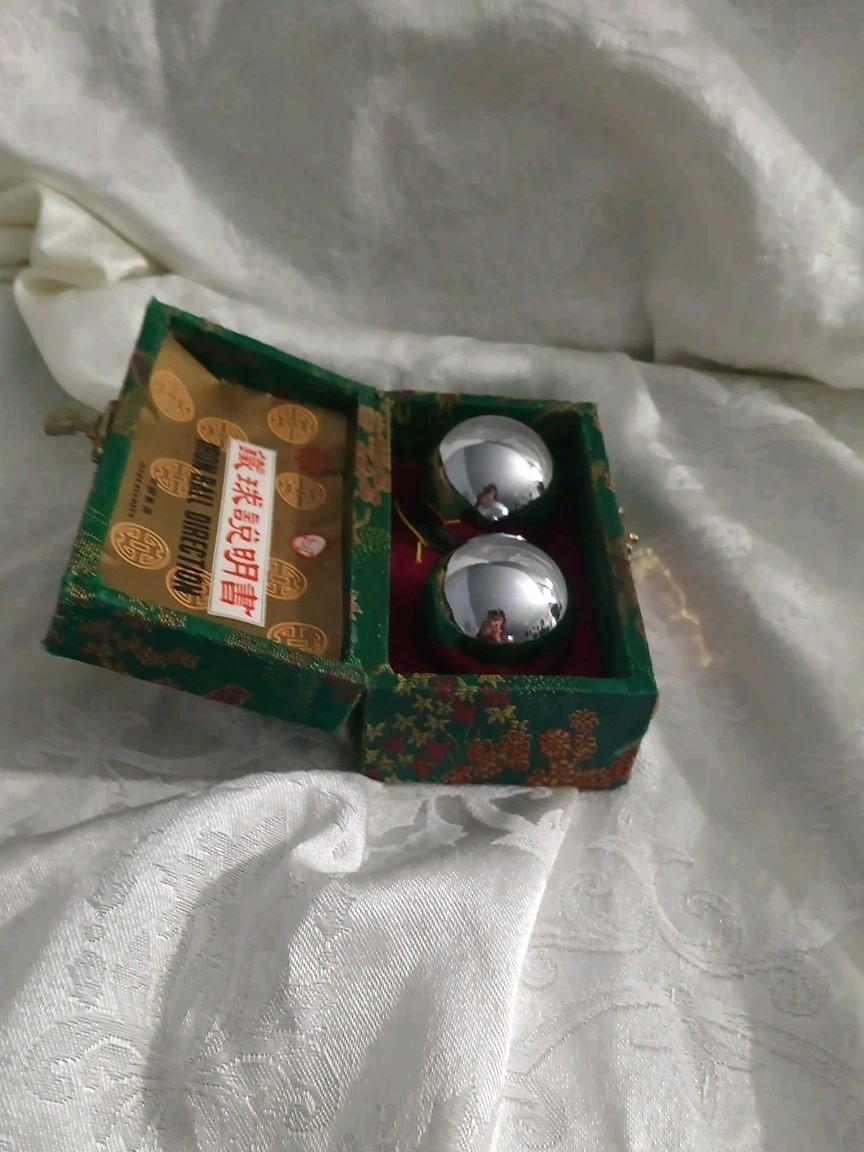 Vintage Iron Balls (Energy/meditation/Stress) 1980’s With Pamphlet And Box