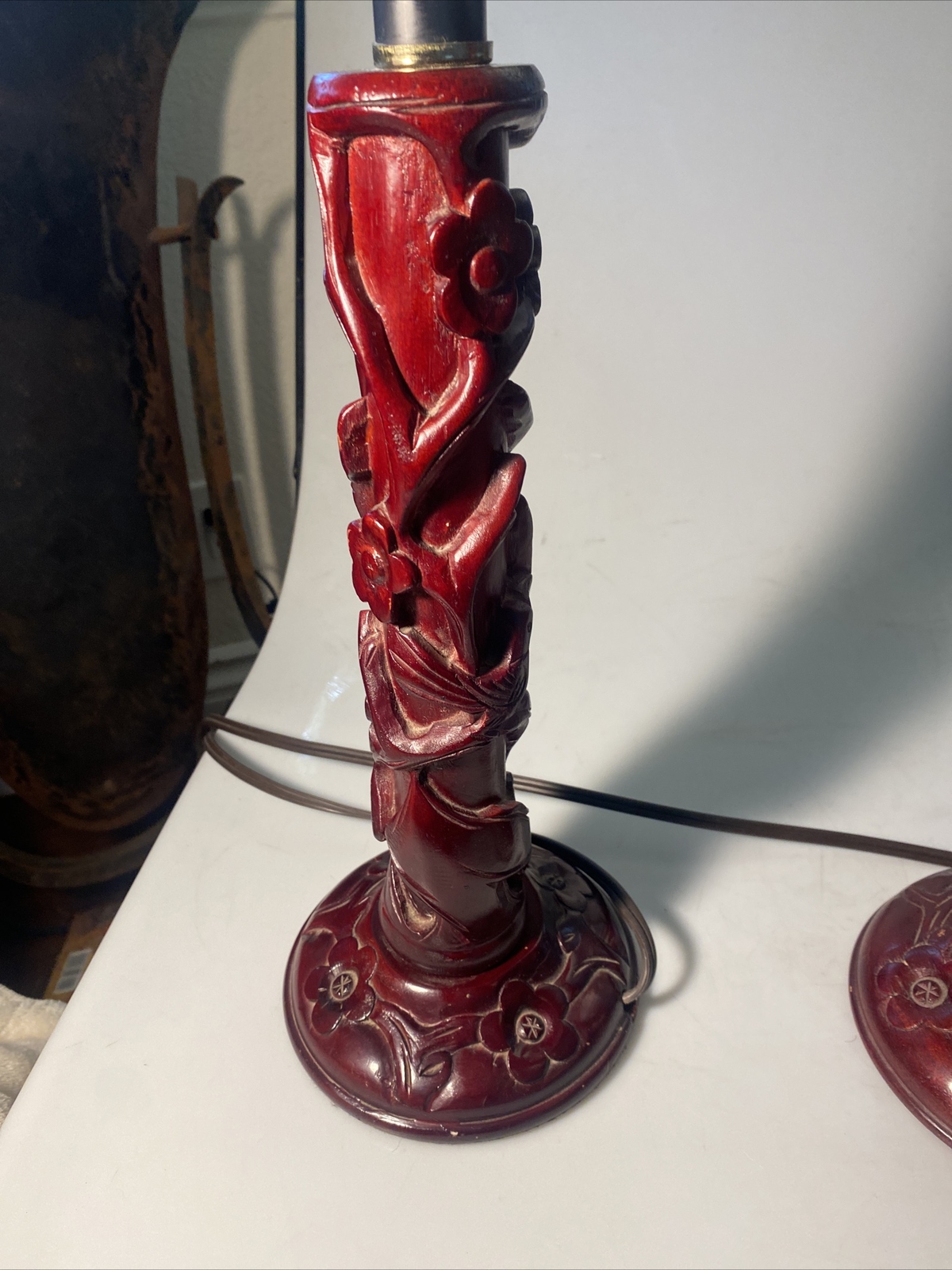 2 Vintage Yi Lin Arts And Treasures Of China Carved Bird / Flowers Table Lamps