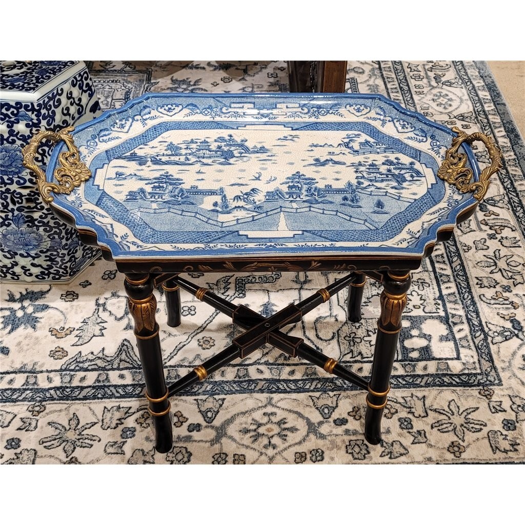 New CHINESE ORIENTAL BLUE WILLOW PORCELAIN bronze ORMOLU WOOD STAND TRAY TABLE