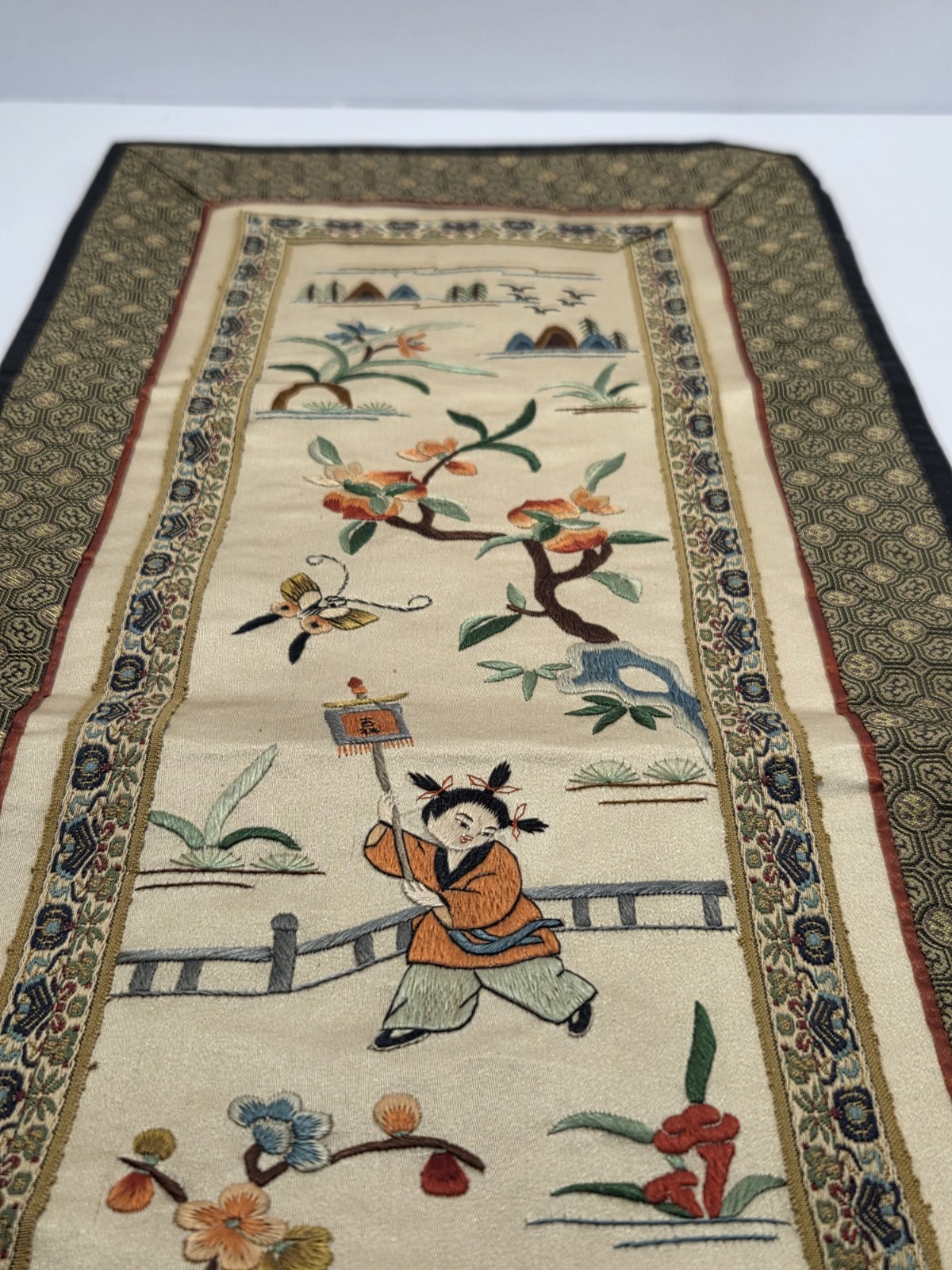 Vtg Chinese Silk Mats & Runner Embroidered Butterfly Flower Asian Table Decor