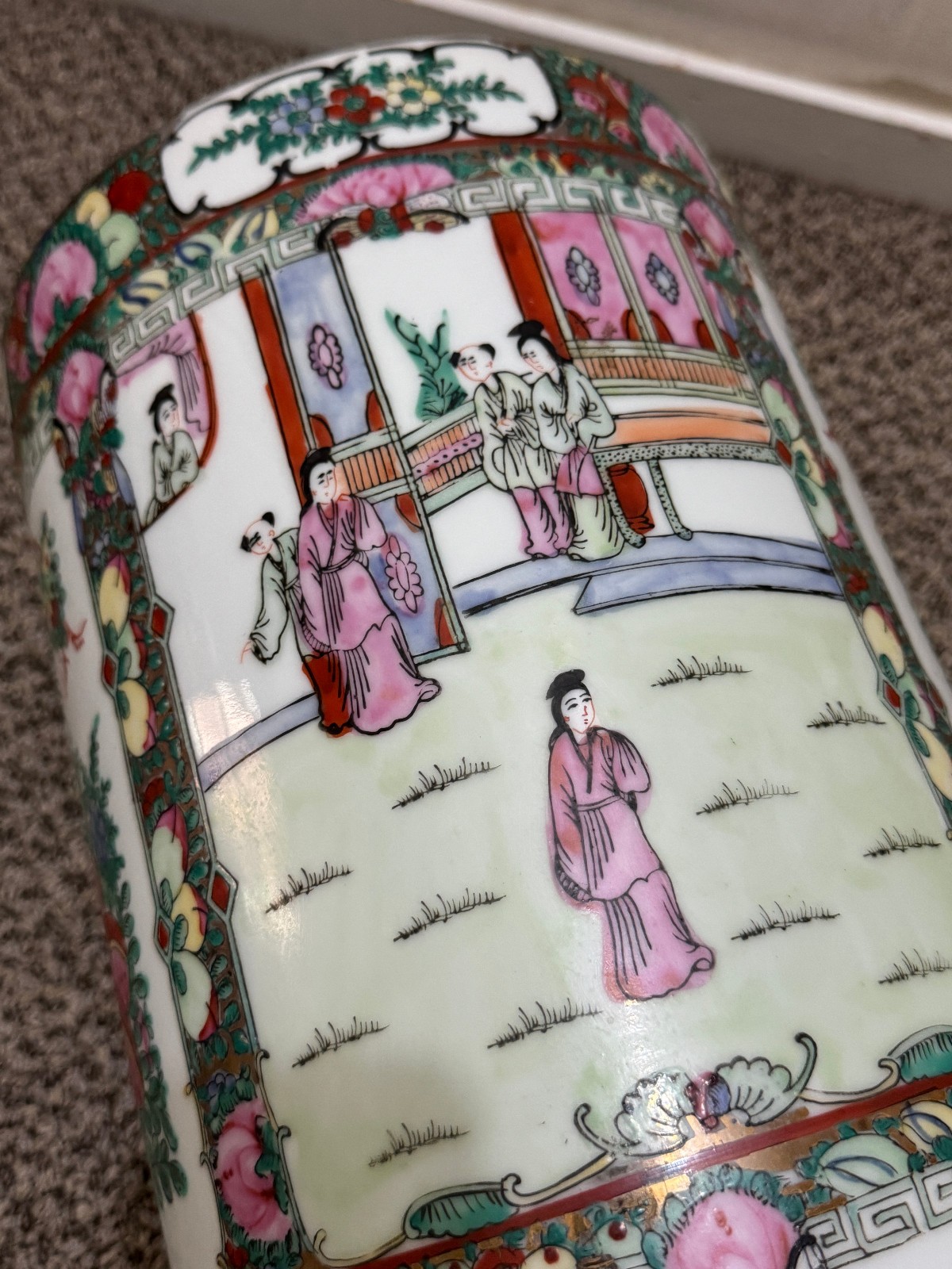 Vtg Mid 20th c. Chinese Famille Rose Medallion Umbrella Stand Entryway Holder