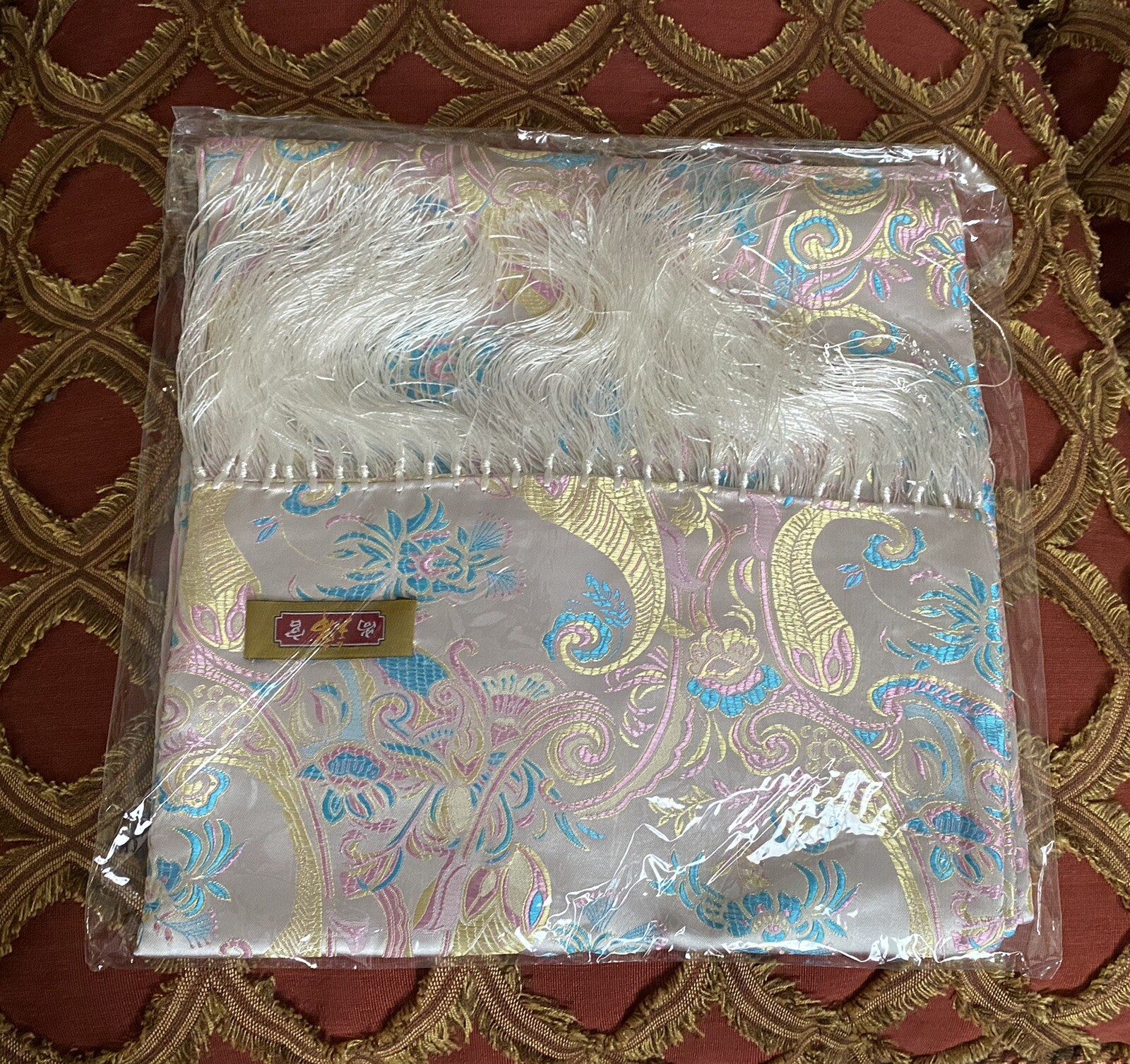 Gorgeous Silk Brocade Nanjing Yunjin In Beautiful Box NEW
