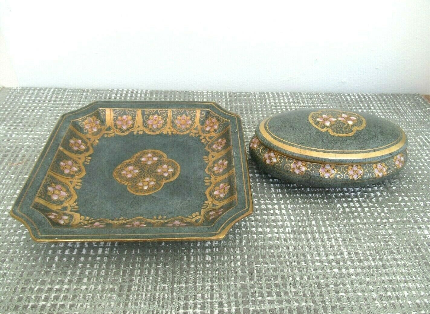 VTG Ceramic hand painted Toyo Set 2 pieces Trinket Dish and Oval Container w/Lid