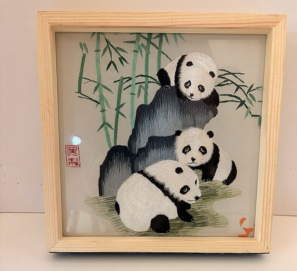 Vintage Chinese Suzhou Double-Sided Silk Embroidery Panda Wood Framed Decor 7×7