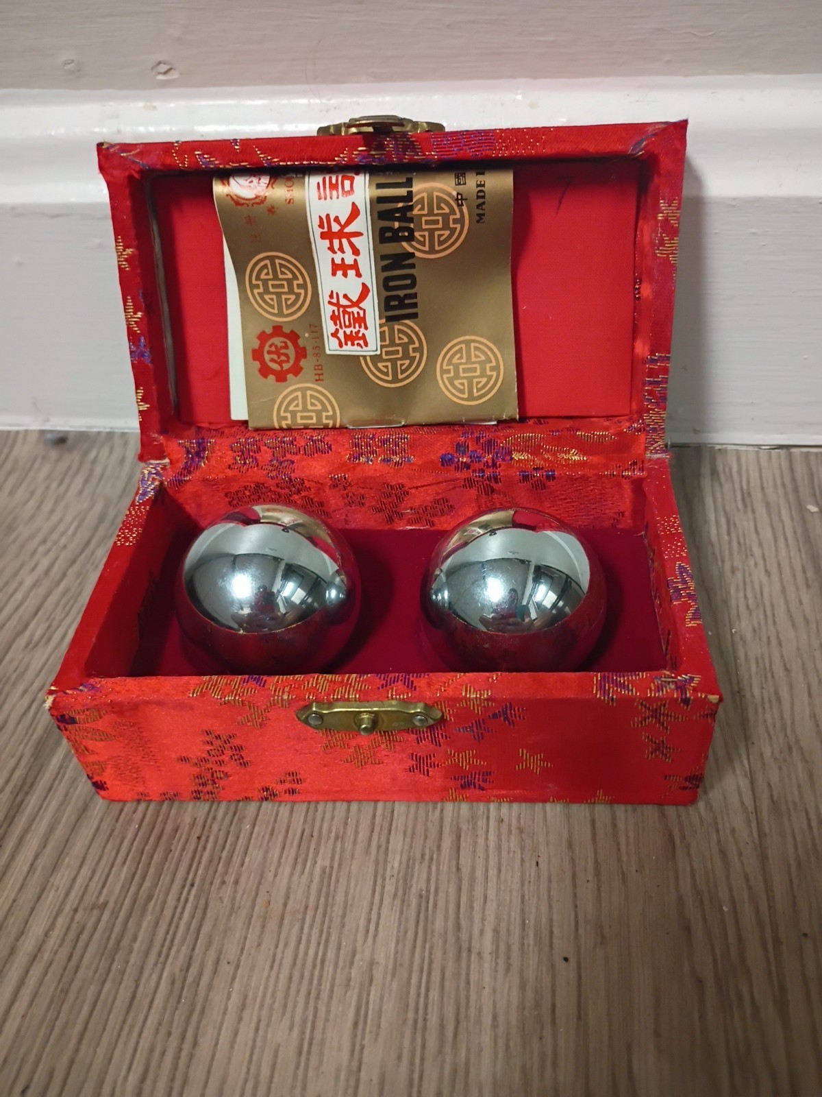 Shouxing Chinese Health Stress Baoding Balls Silver Iron Balls in Red Box
