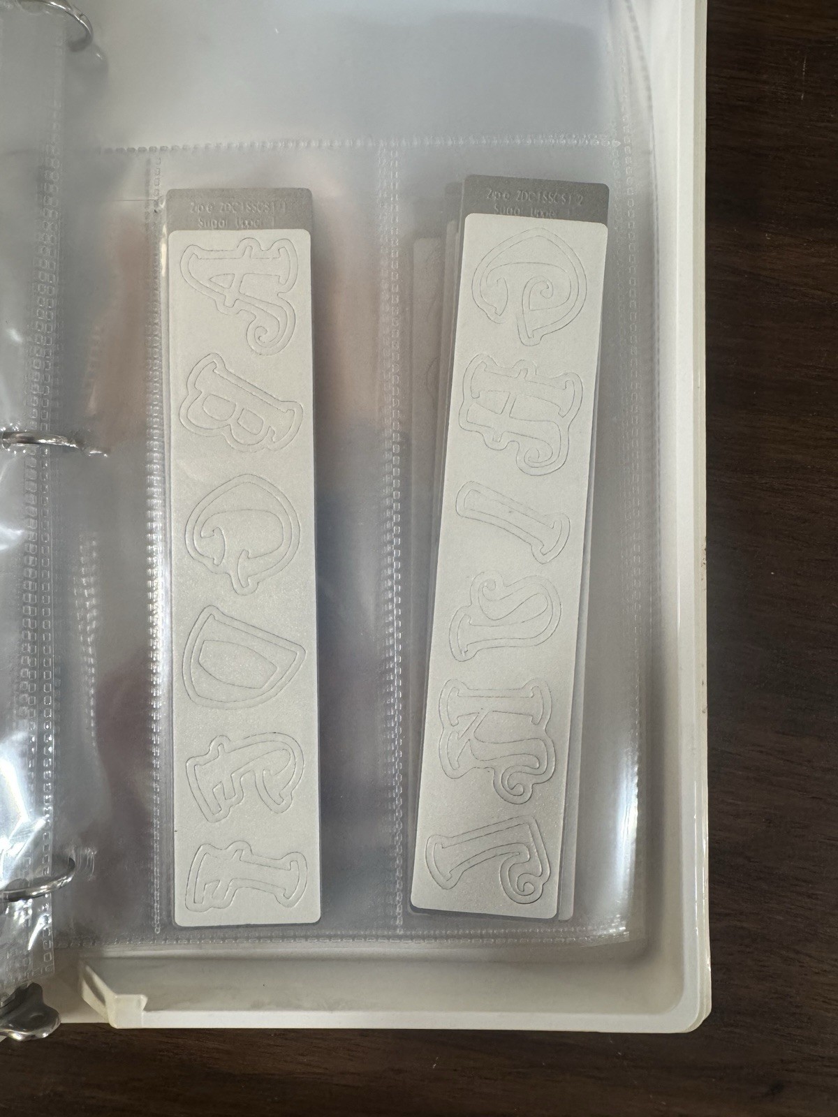 Zip’eCuts Wafer Thin Dies by AccuCut * 40 + Shapes in a Zip’eCuts Case