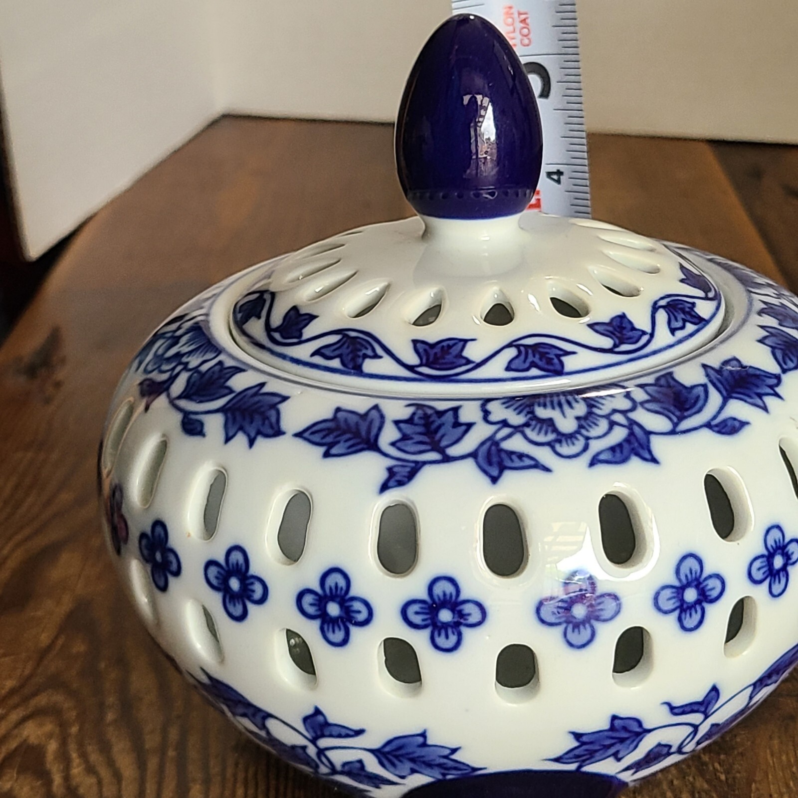 Vintage Bombay Incense Burner Blue & White 6″ in Diameter