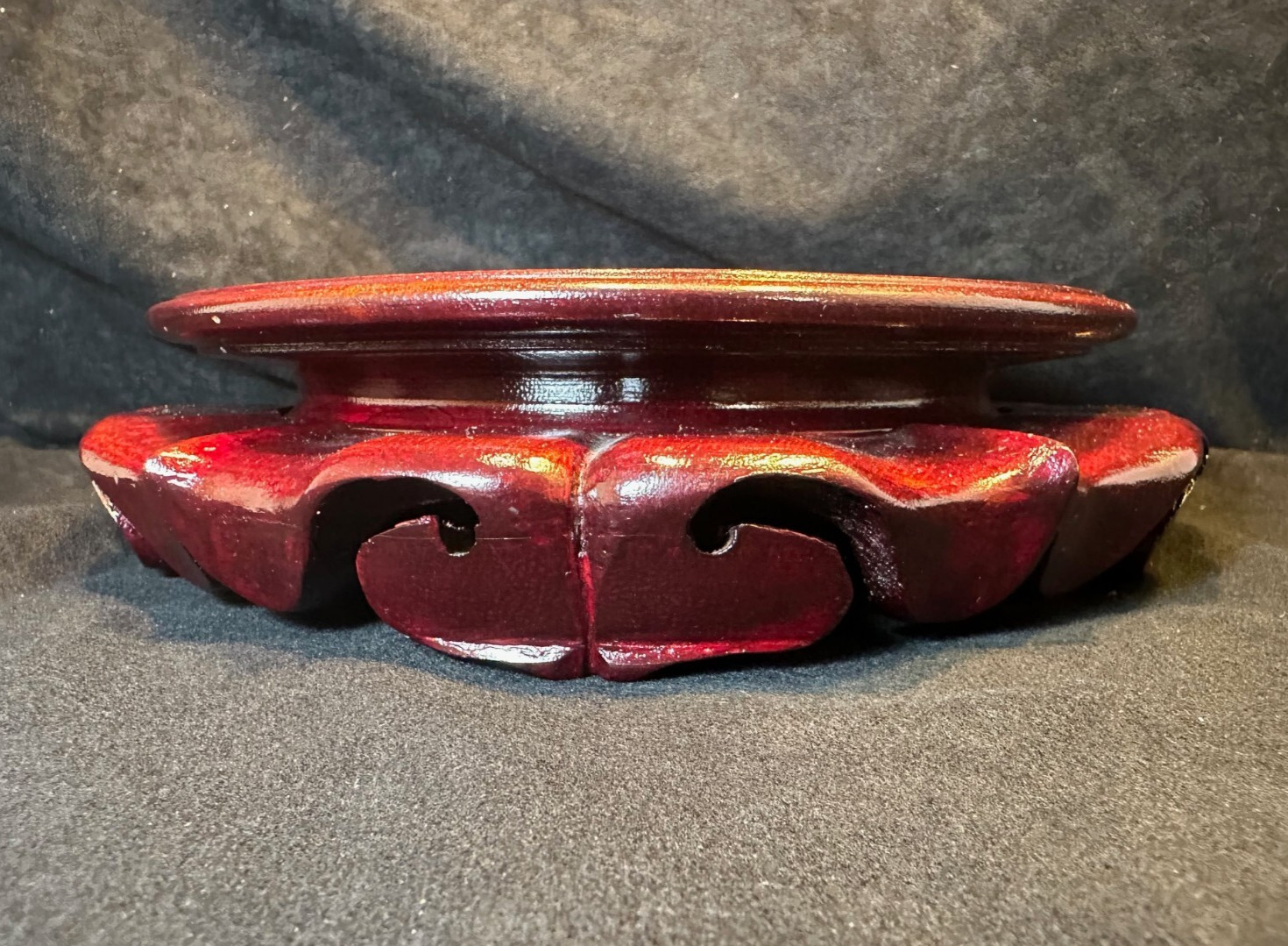 Chinese Carved Articulated Round Rosewood Vase Stand Base 9 In.