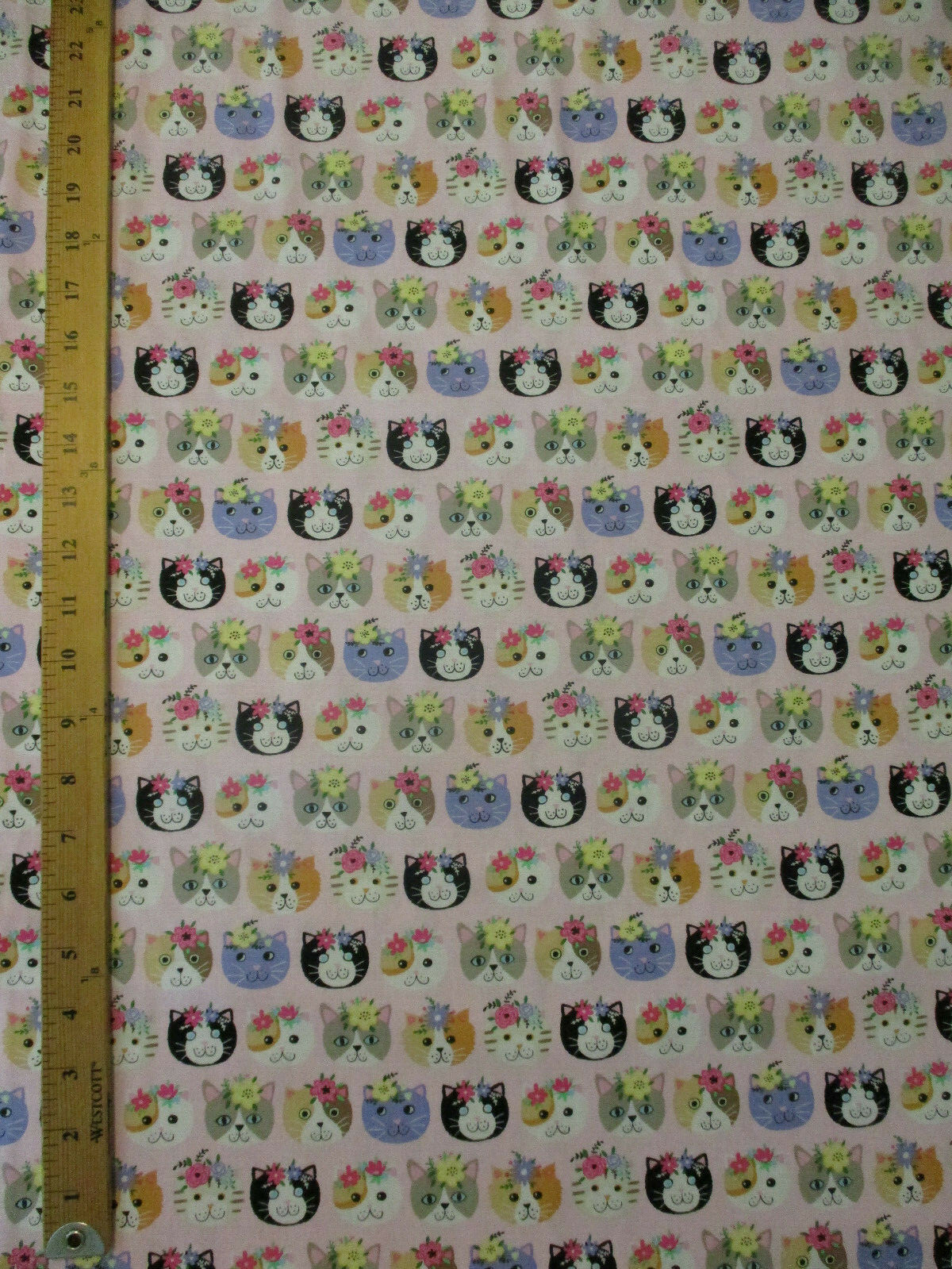 CATS FACES FLOWERS CAT ICON PINK KITTY COTTON FABRIC FQ