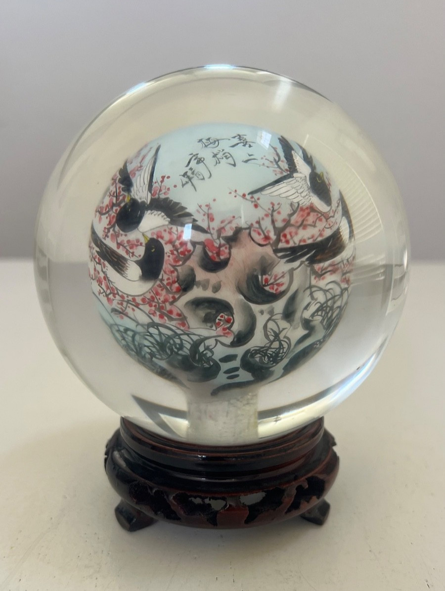 VINTAGE CHINESE HAND REVERSE PAINTED GLASS GLOBE SPHERE WOOD BASE BIRDS
