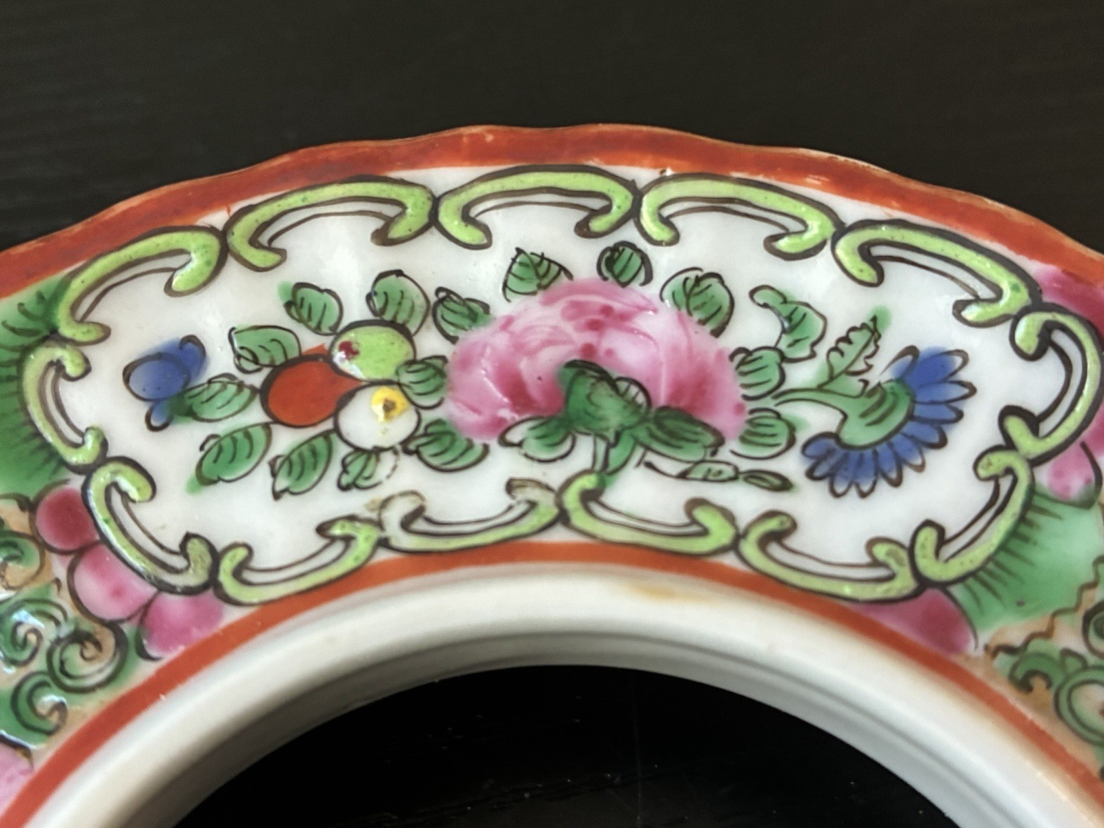 VTG Chinese Rose Medallion Porcelain Lid Collar Gallery Stand Replacement, 4.5″W
