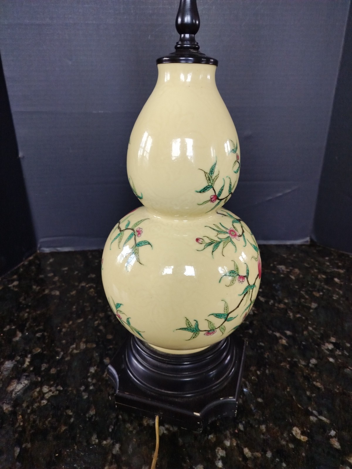 Vintage Chinese Yellow Gourd Vase Lamp – Butterflies & Flowers – Working 27″