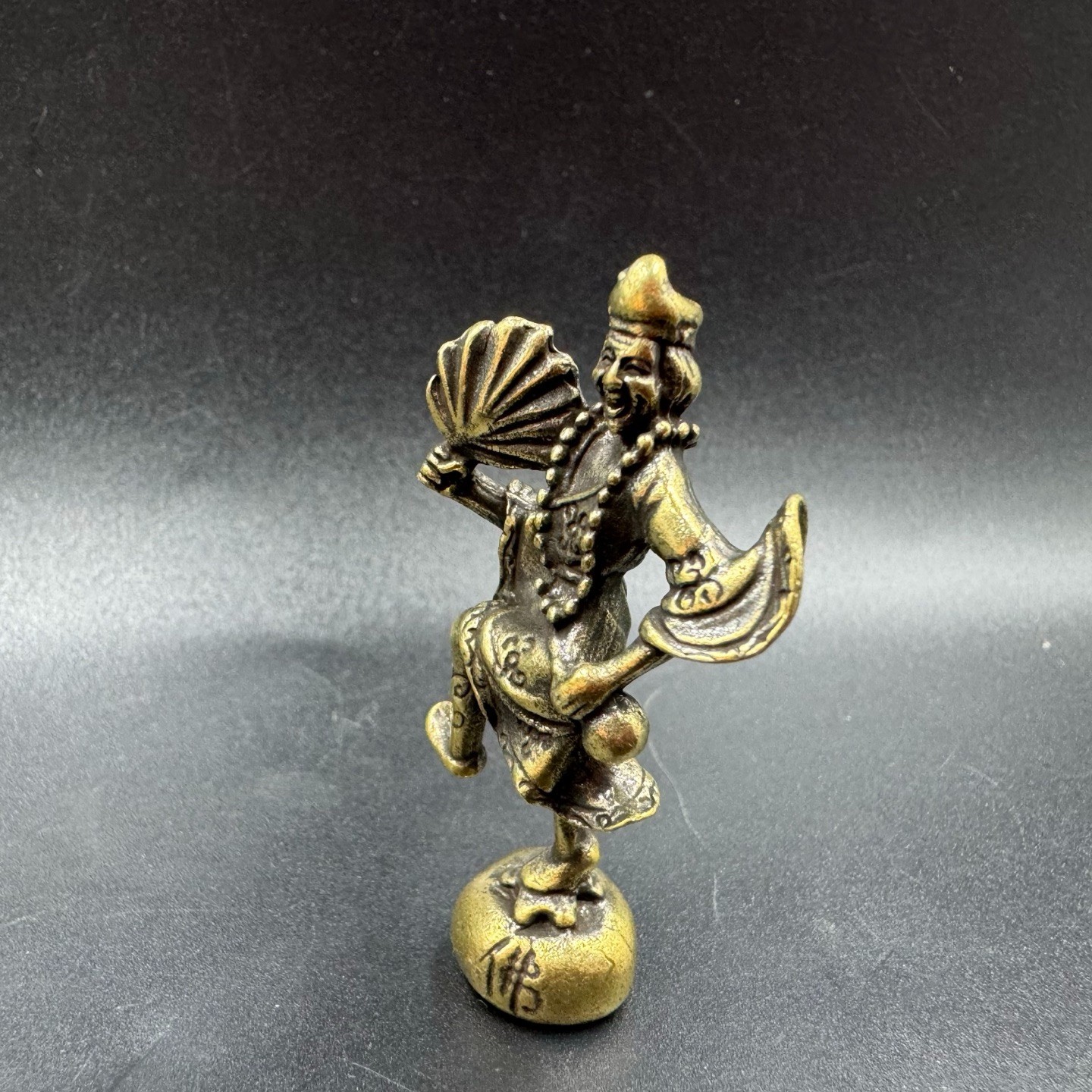 Vintage Brass Ji Gong Buddha Mini Statue Mad Monk Feng Shui Wealth Desk Ornament