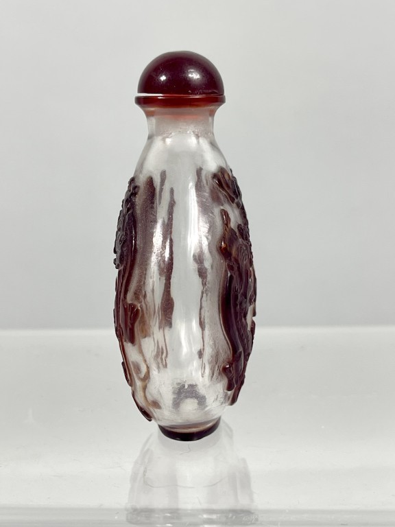 ANTIQUE CHINESE OVERLAY GLASS SNUFF BOTTLE