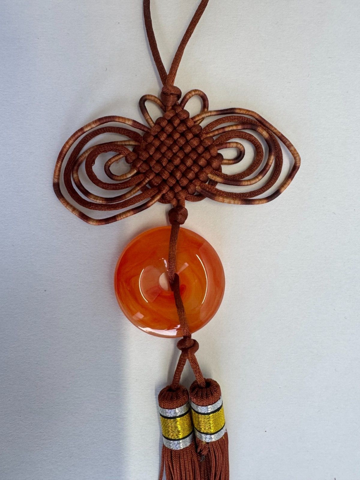Chinese Knot Tassel Ornament with Orange Agate-Like Disc – Elegant Hanging Decor