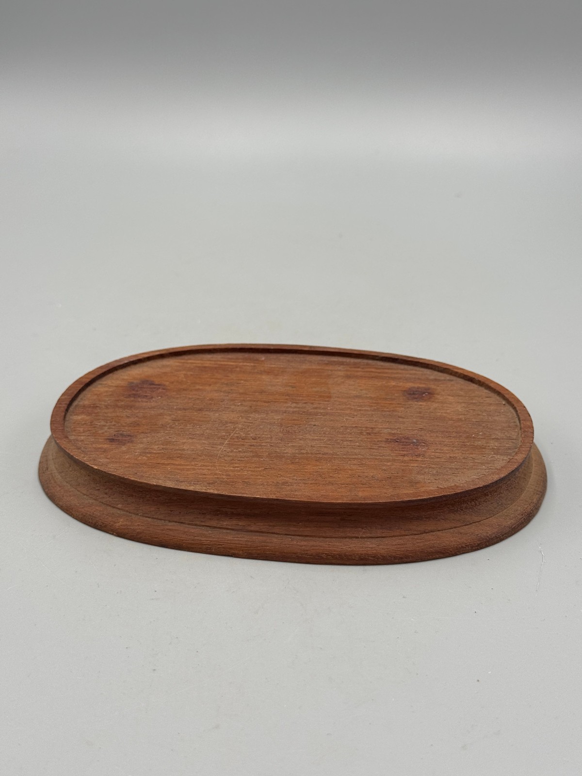 Vintage Mid 20th c. Hong Kong Hardwood Brown Oval Display Wood Stand 6 x 4”