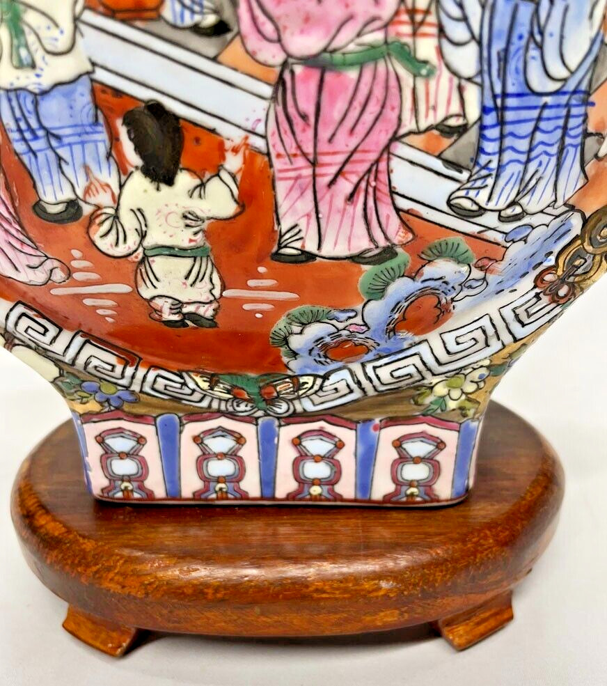 Chinese Rose Mandarin Moon Flask Lamp Double Handle Gold Painted Elephant Heads