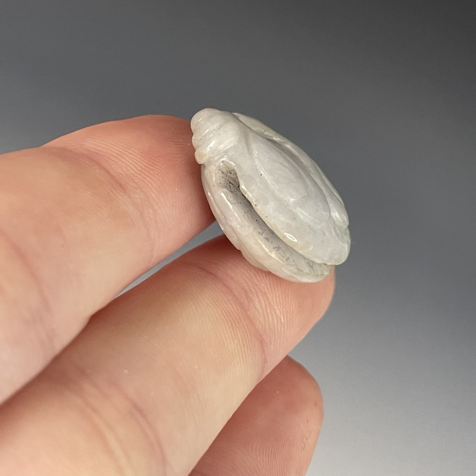 20th C. Chinese Hand Carved Jade Netsuke Pendant w/ Slit Jewelry Asian Art