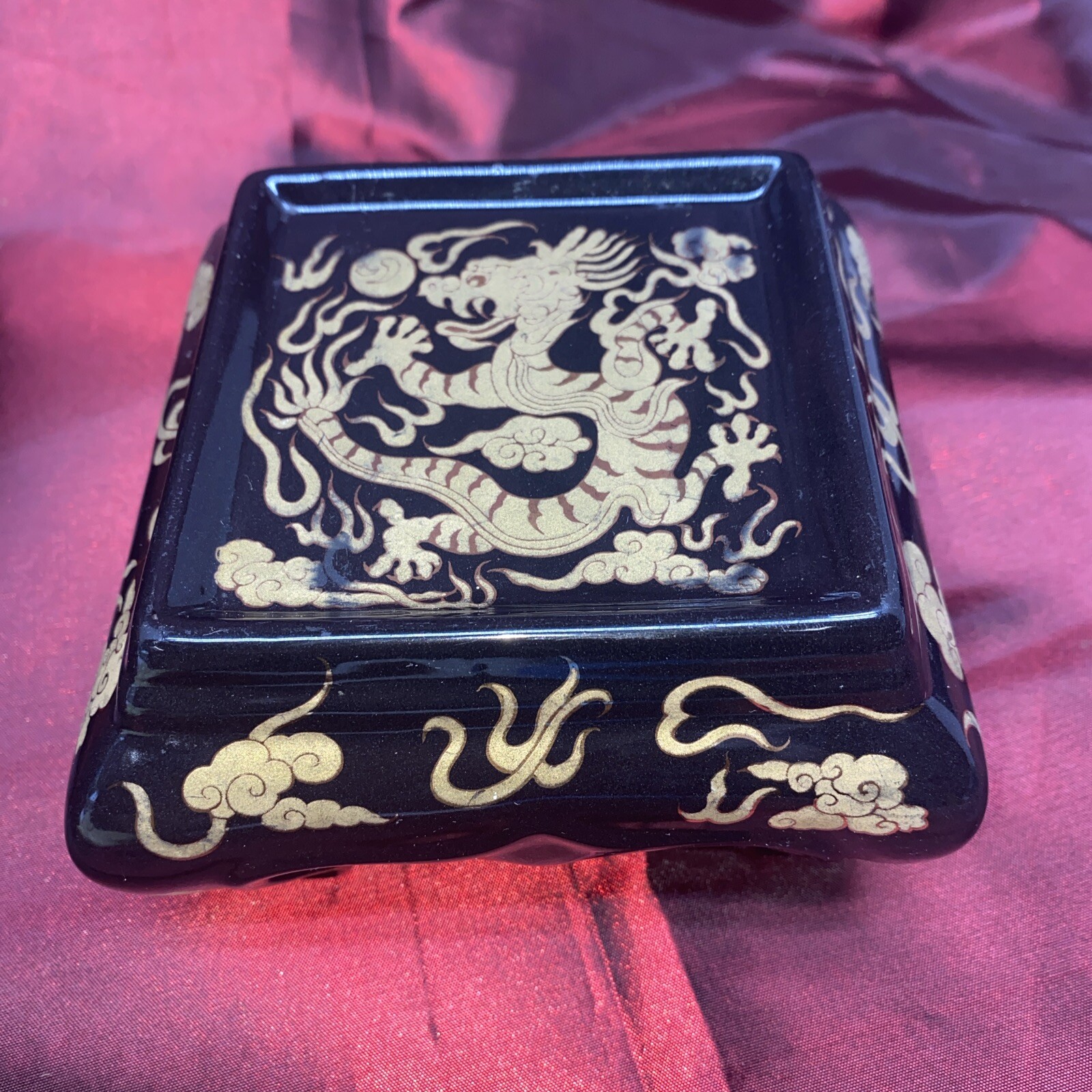 Black & Gold Dragon Trinket Base Candle Yi Lin Arts Treasures of China See Burn