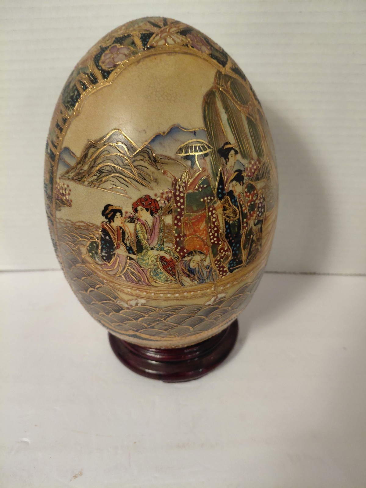 Vintage Satsuma Chinese Porcelain 14″ Asian Art Gold Gilding Egg Excellent Cond.