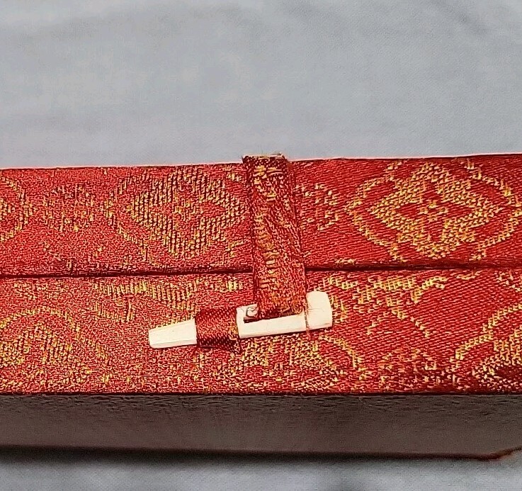 China Beijing Opera Types of Facial Makeup Masks- Boxed Collection Of 100