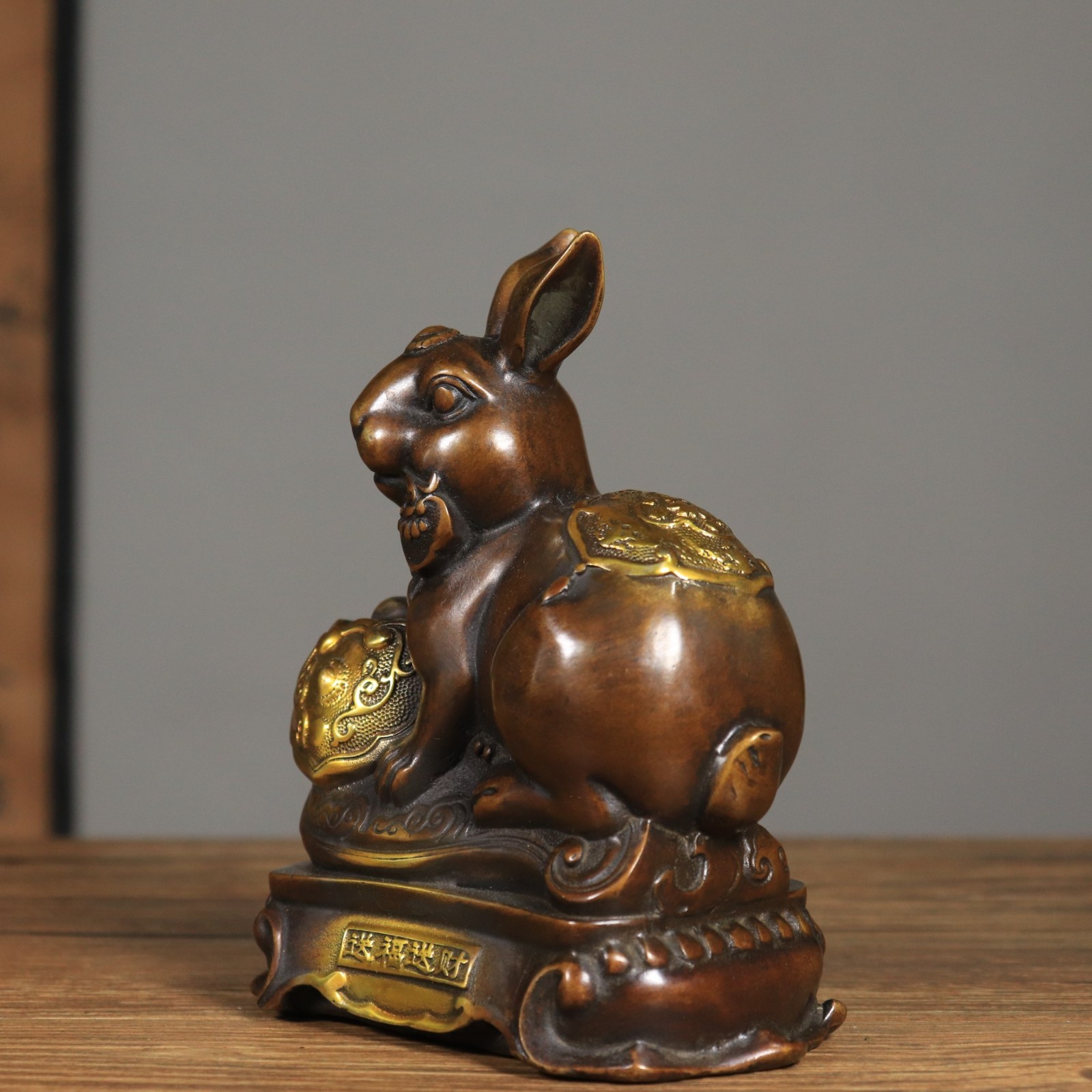 Pure copper wealth gilded lucky rabbit furniture ornaments