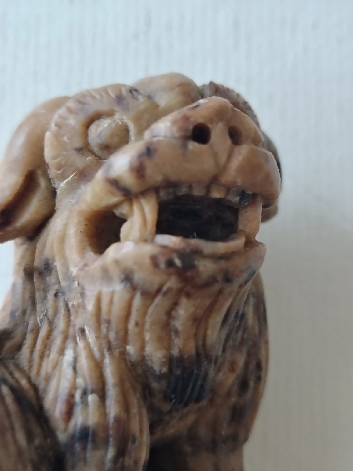 Vintage Chinese Hand Carved Soapstone Incense Burner Top Foo Dog 3″ Figurine
