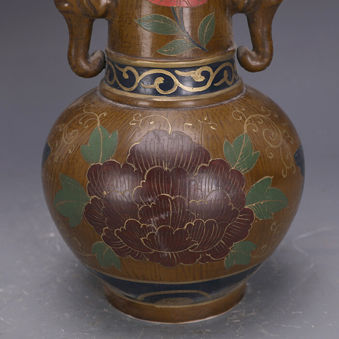 9″ Chinese Old Lacquer Glaze Porcelain Colour Decoration Elephant Ear Vase